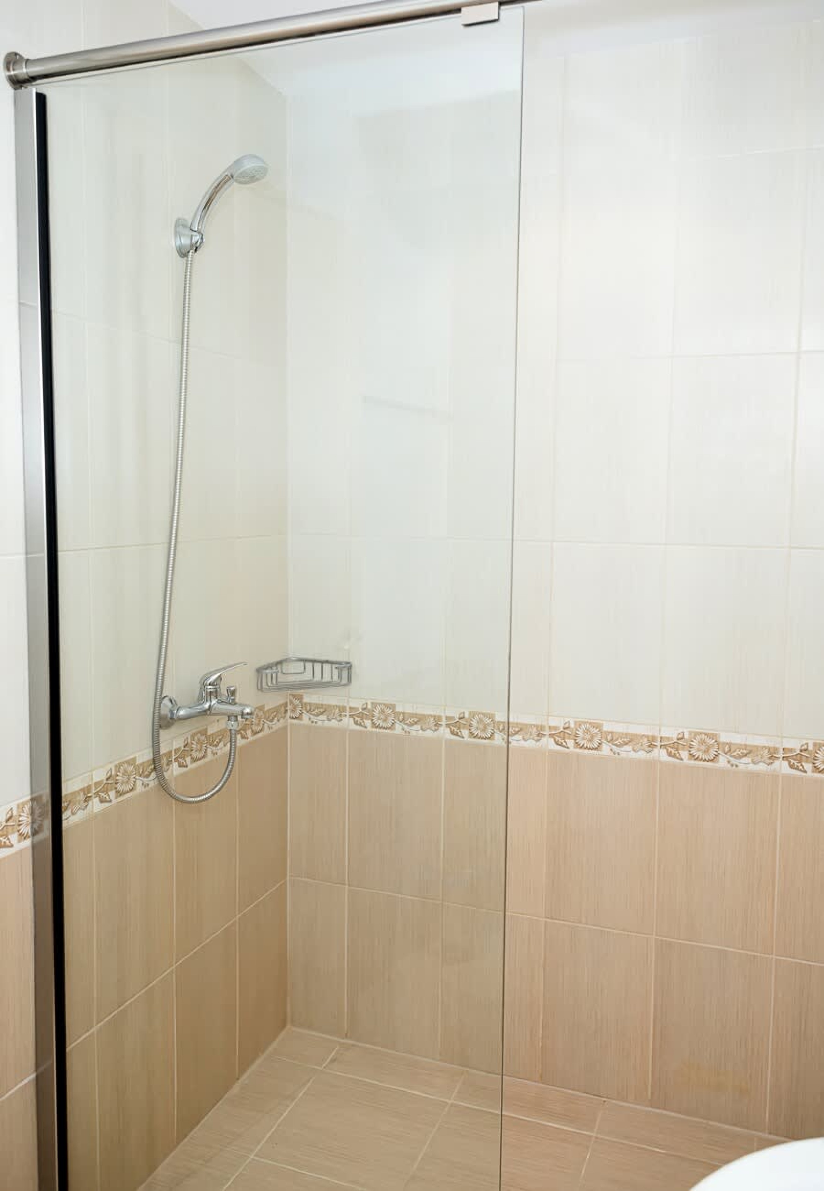 Seaside Bliss: Elegant 1BD with Stunning View - Photo 22