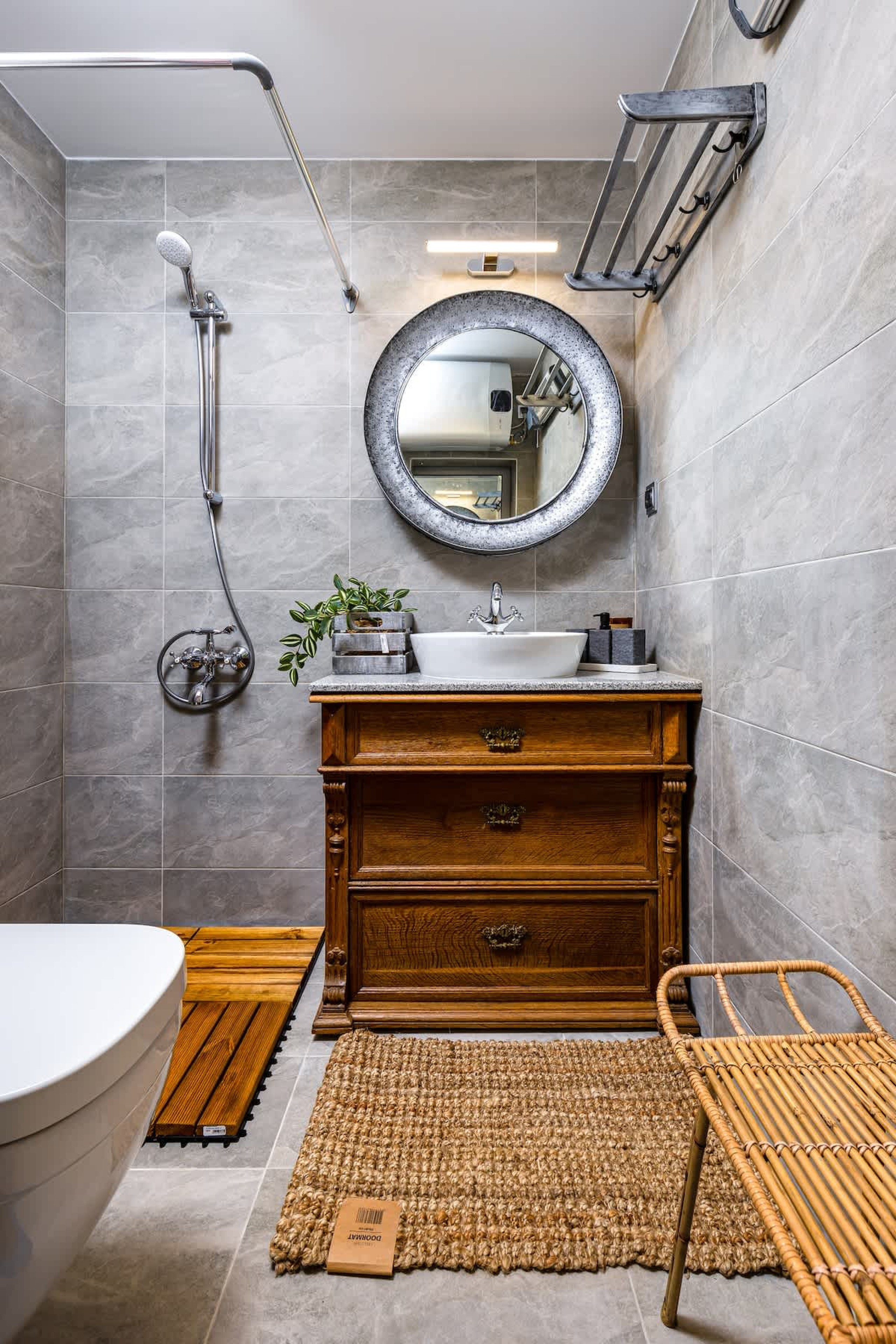 Scoutaround White Logo