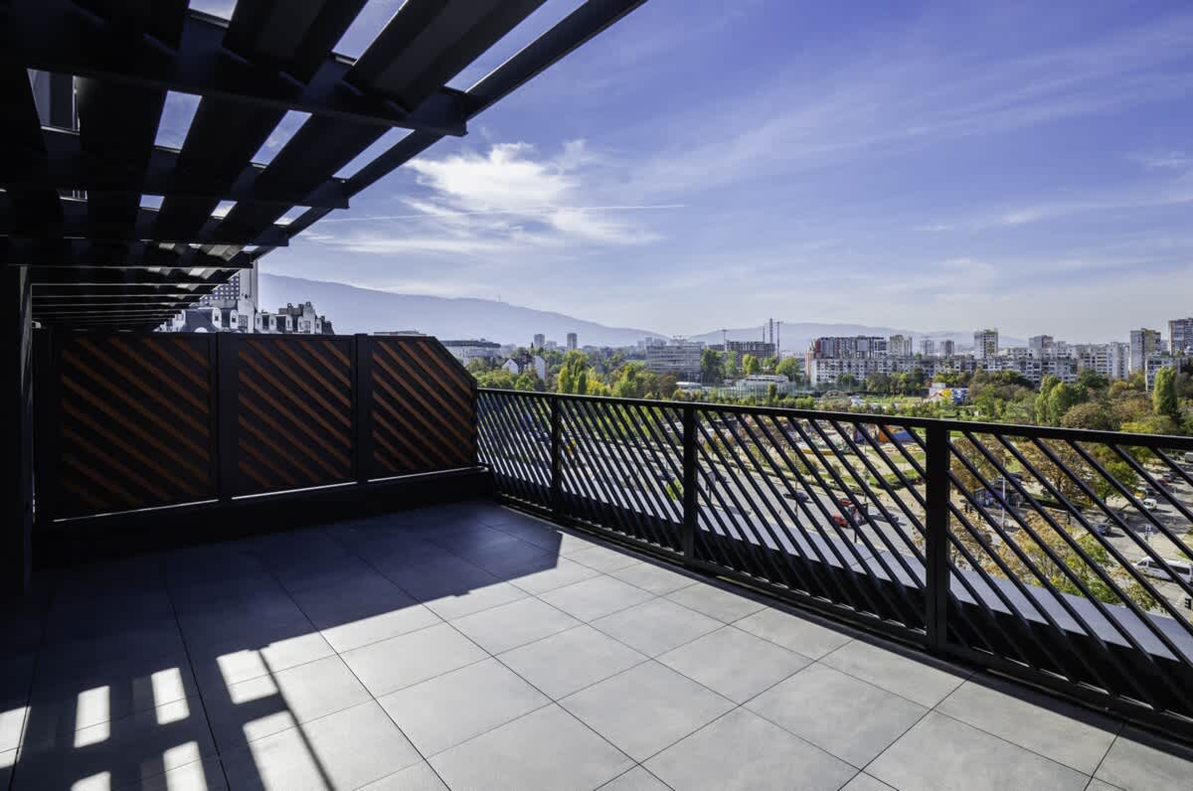 Scoutaround White Logo