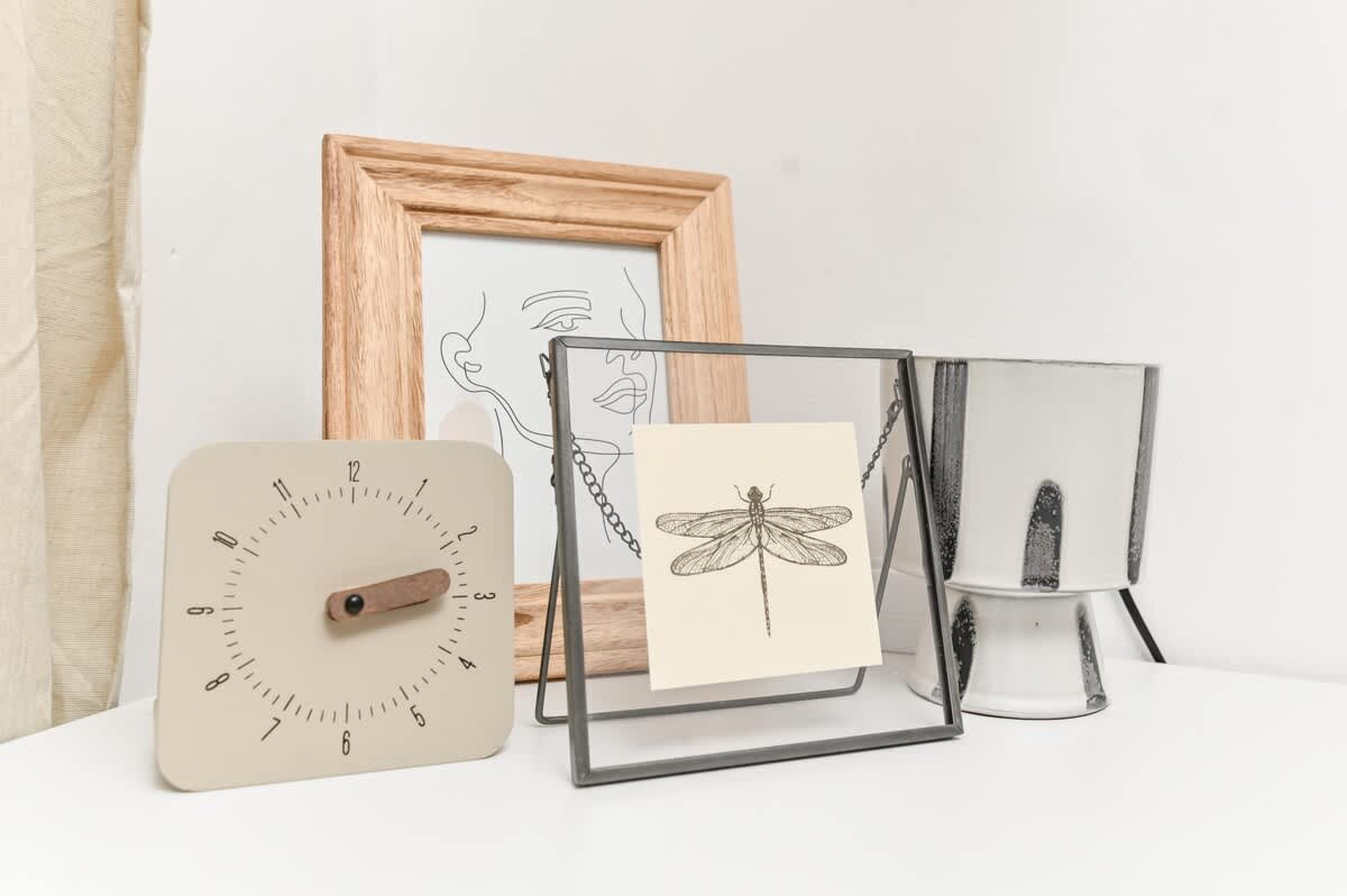 Scoutaround White Logo