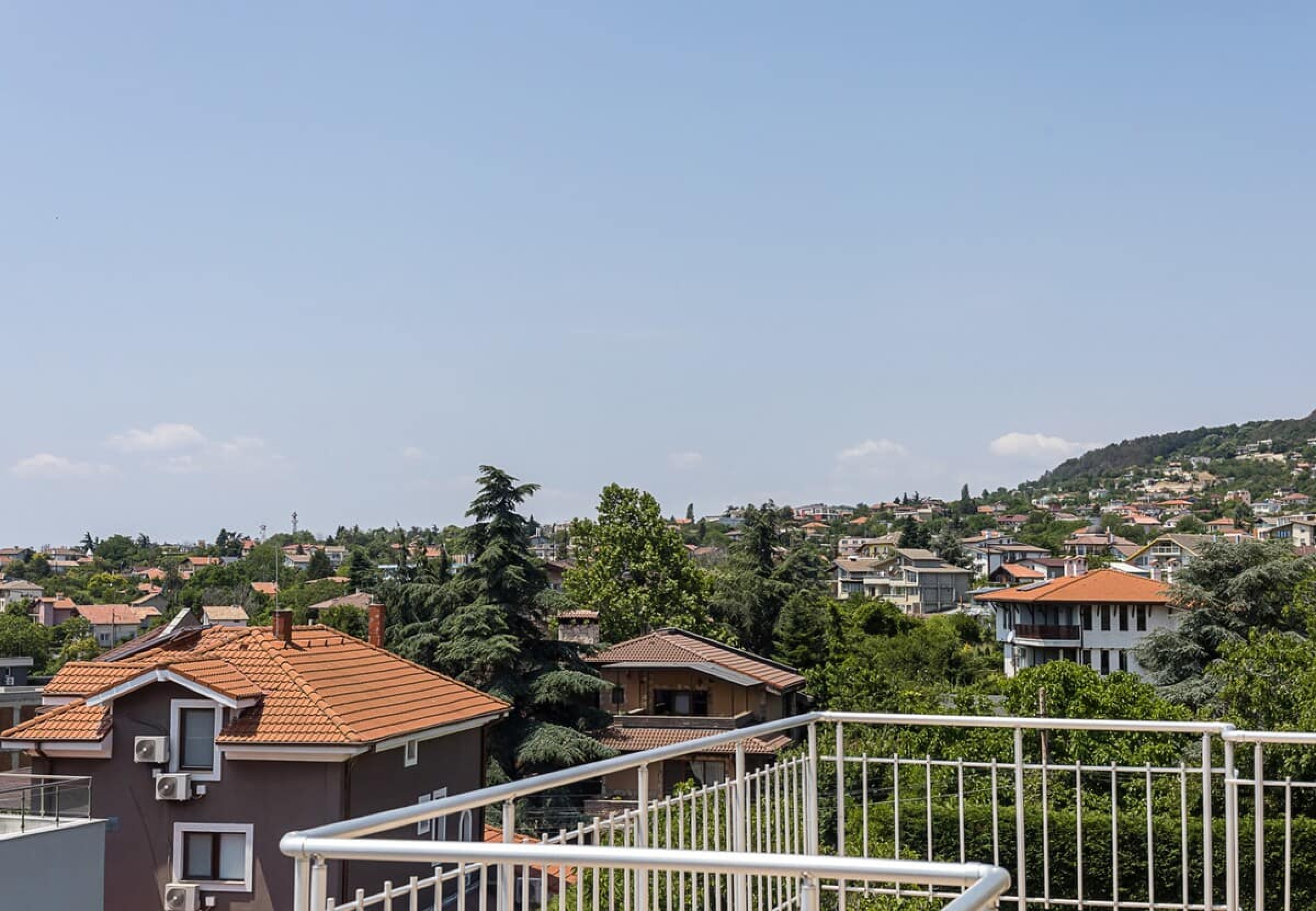 Scoutaround White Logo