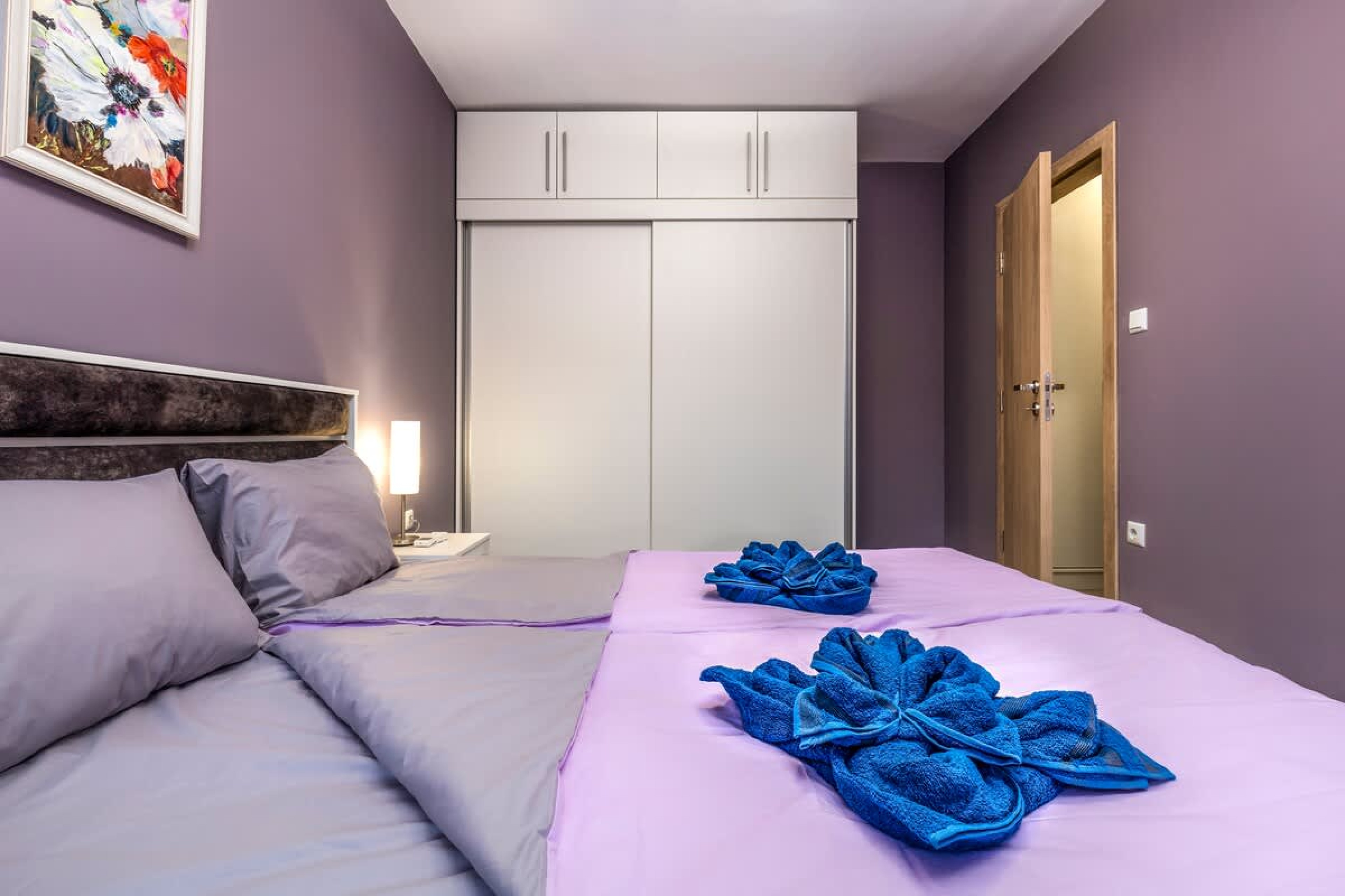 Scoutaround White Logo