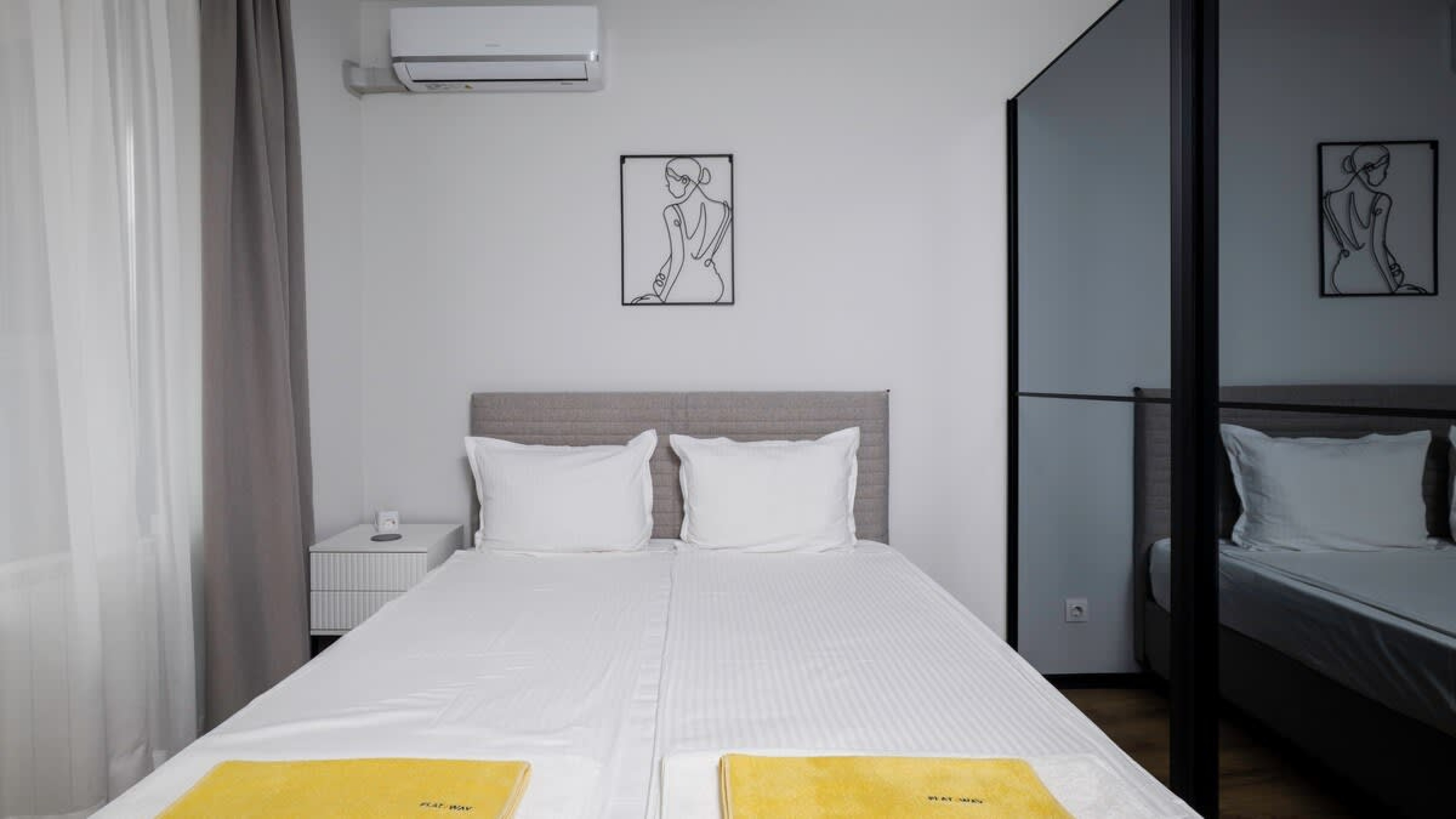 Scoutaround White Logo