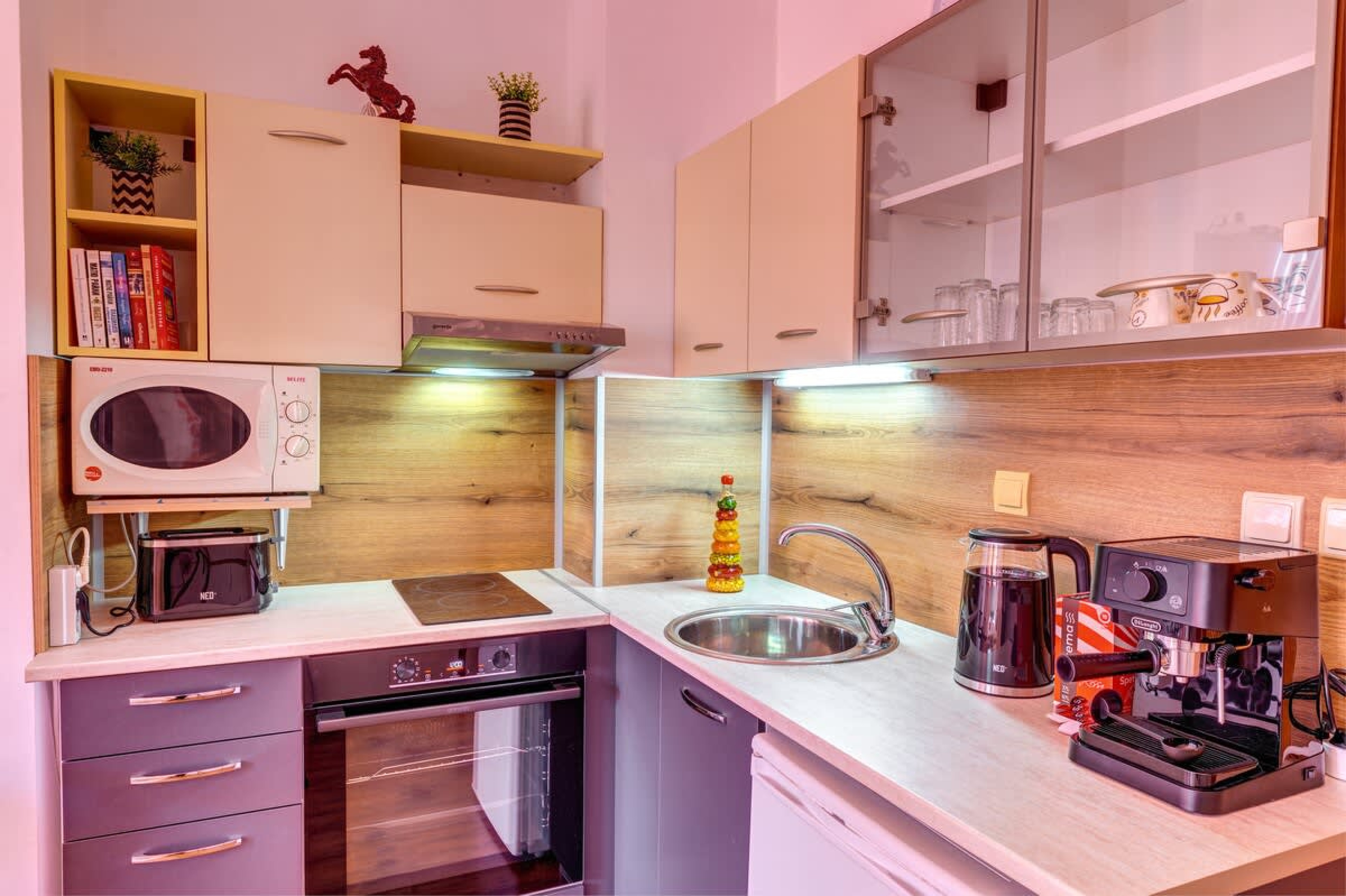 Scoutaround White Logo