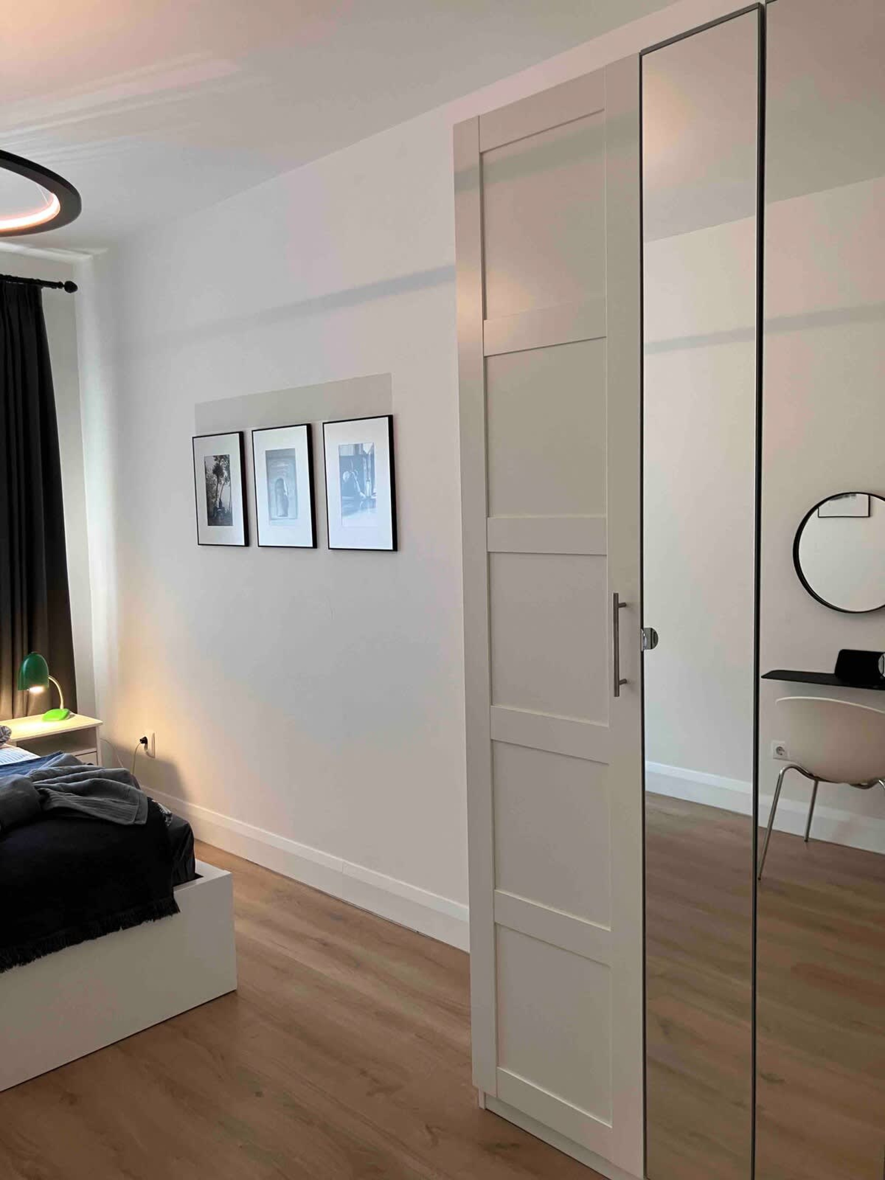 Scoutaround White Logo