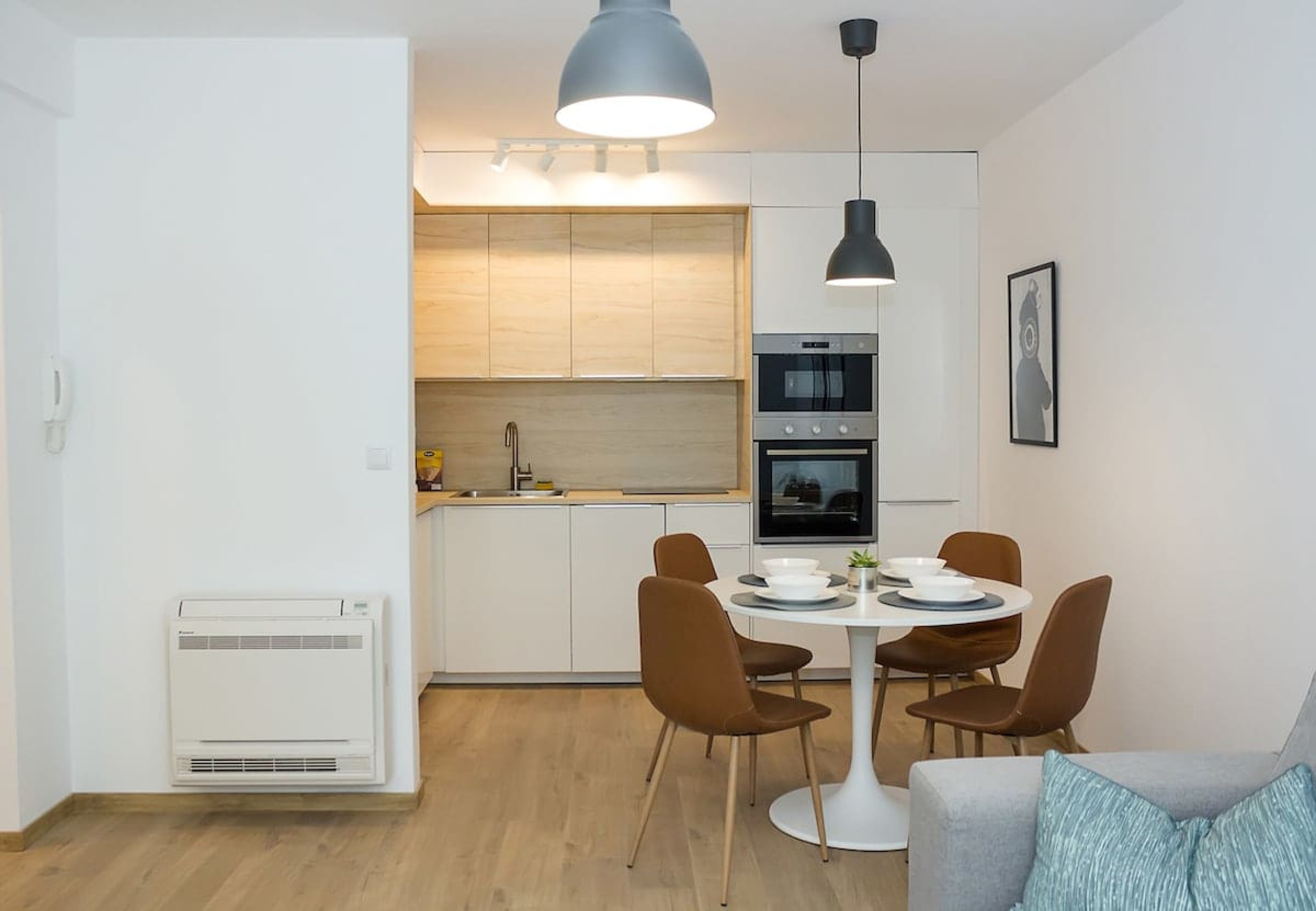 Scoutaround White Logo