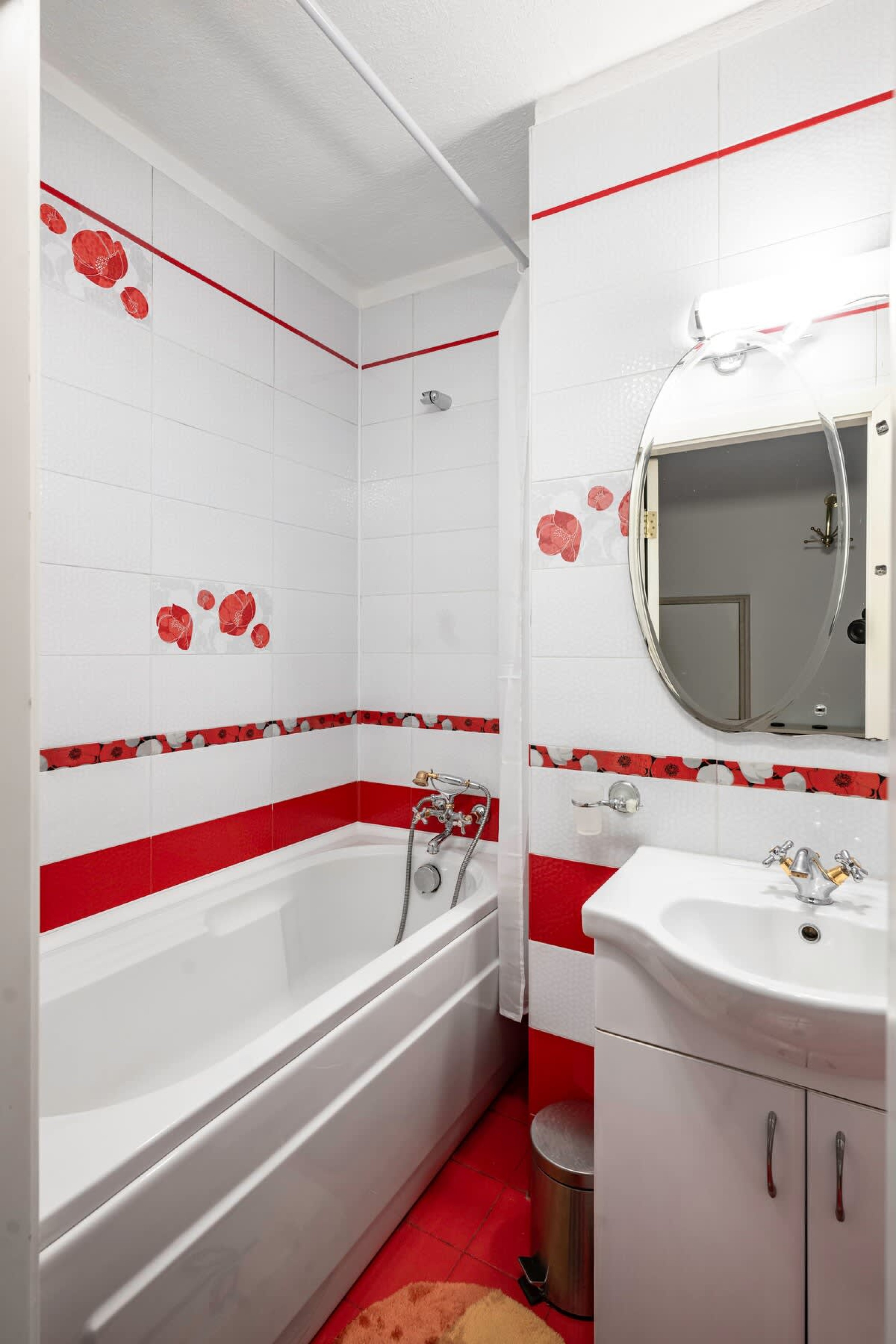 Cozy 2BD Apartment close to South Park - Photo 27