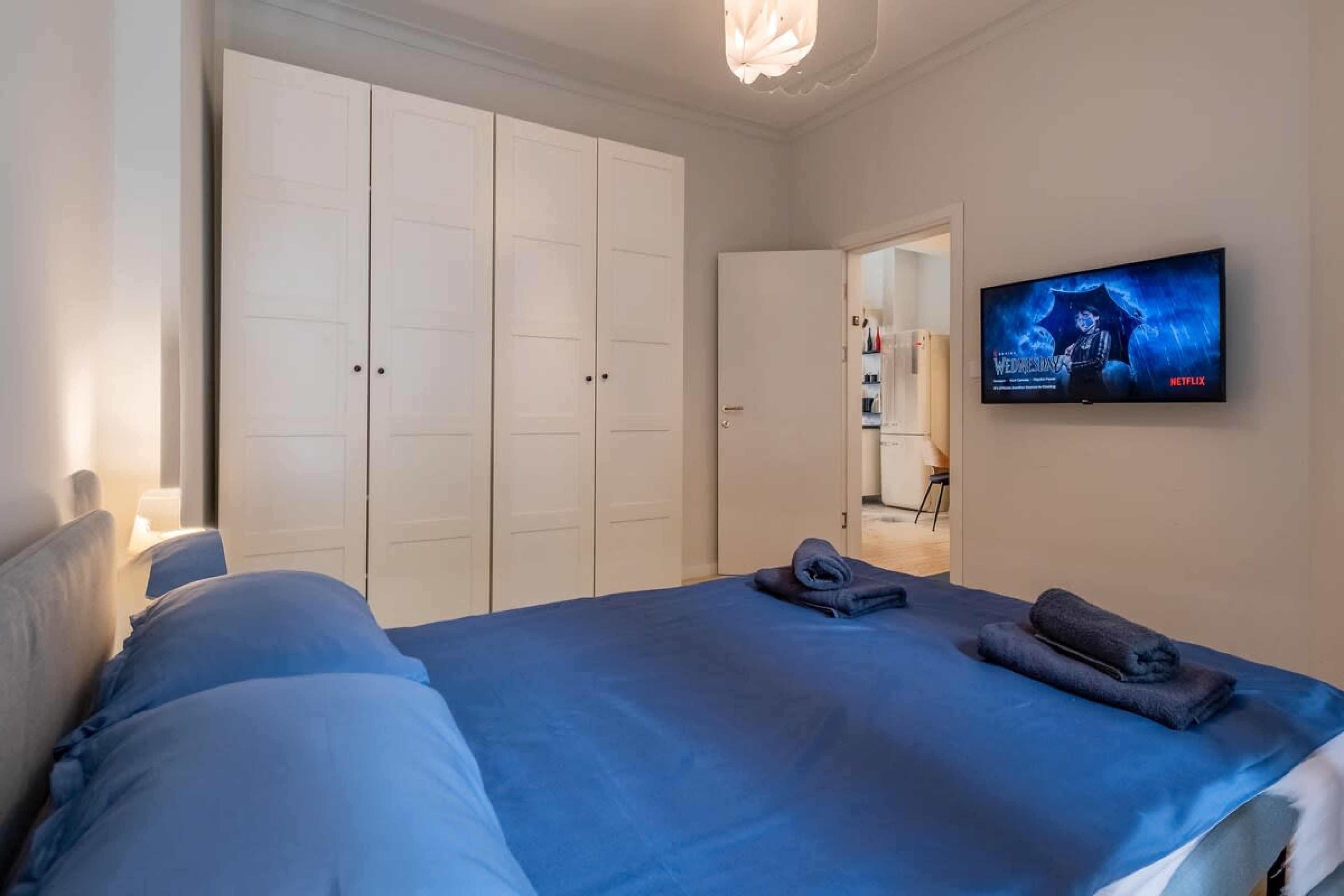 Scoutaround White Logo