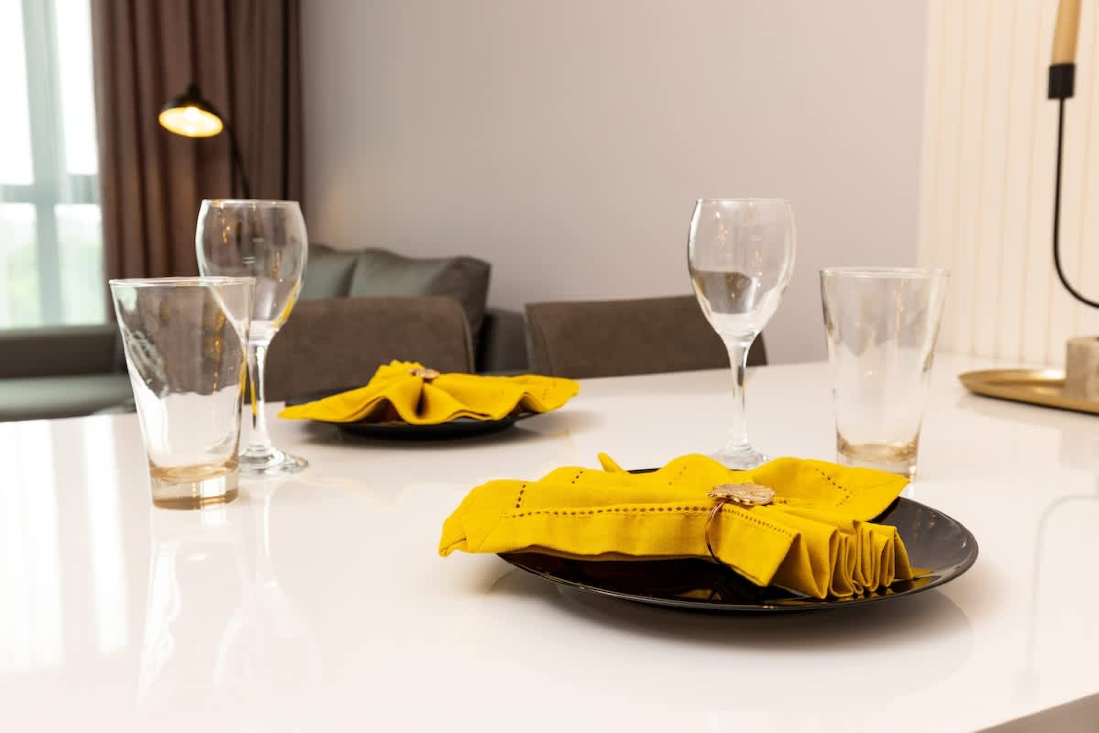 Scoutaround White Logo