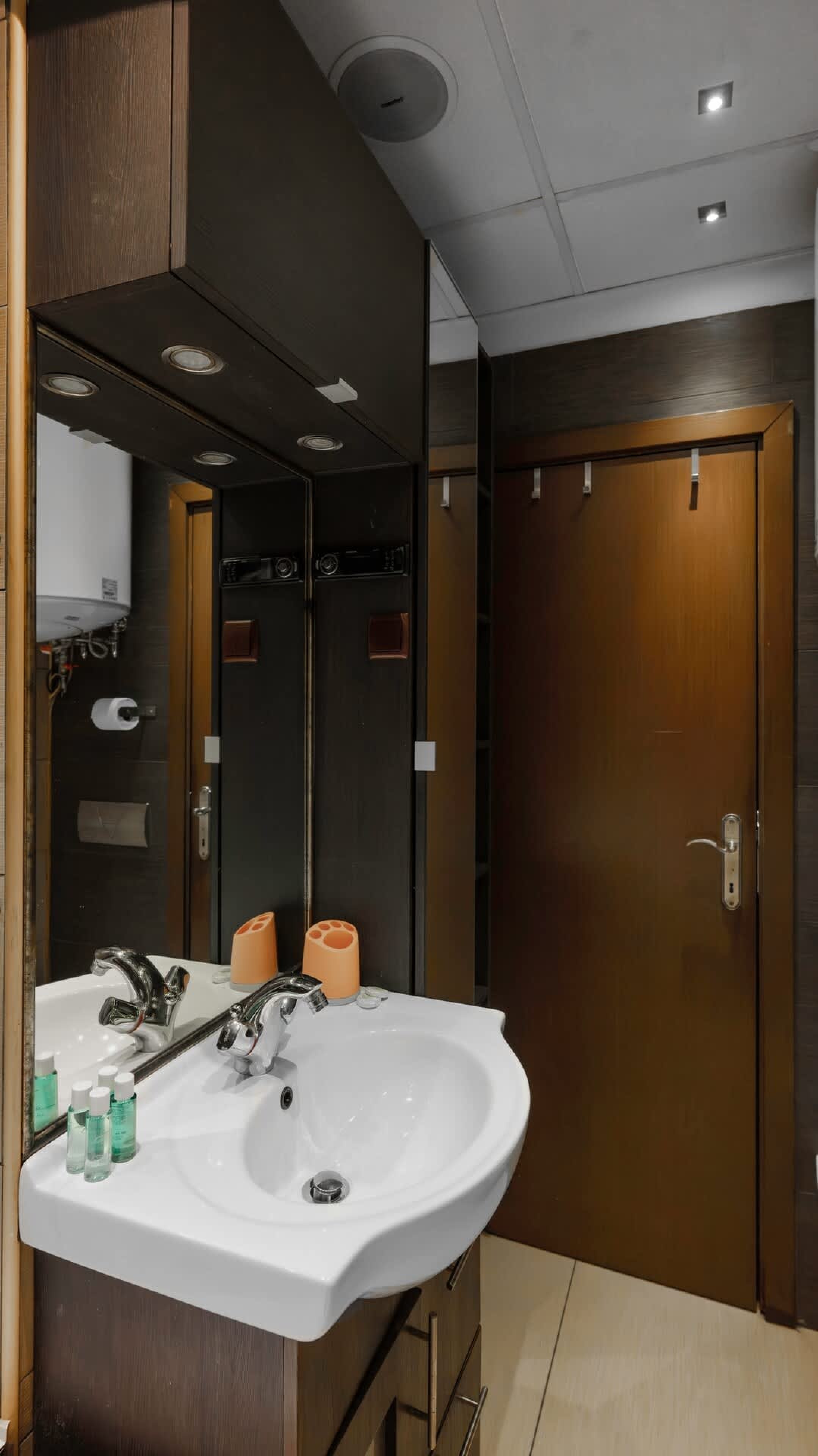 Scoutaround White Logo