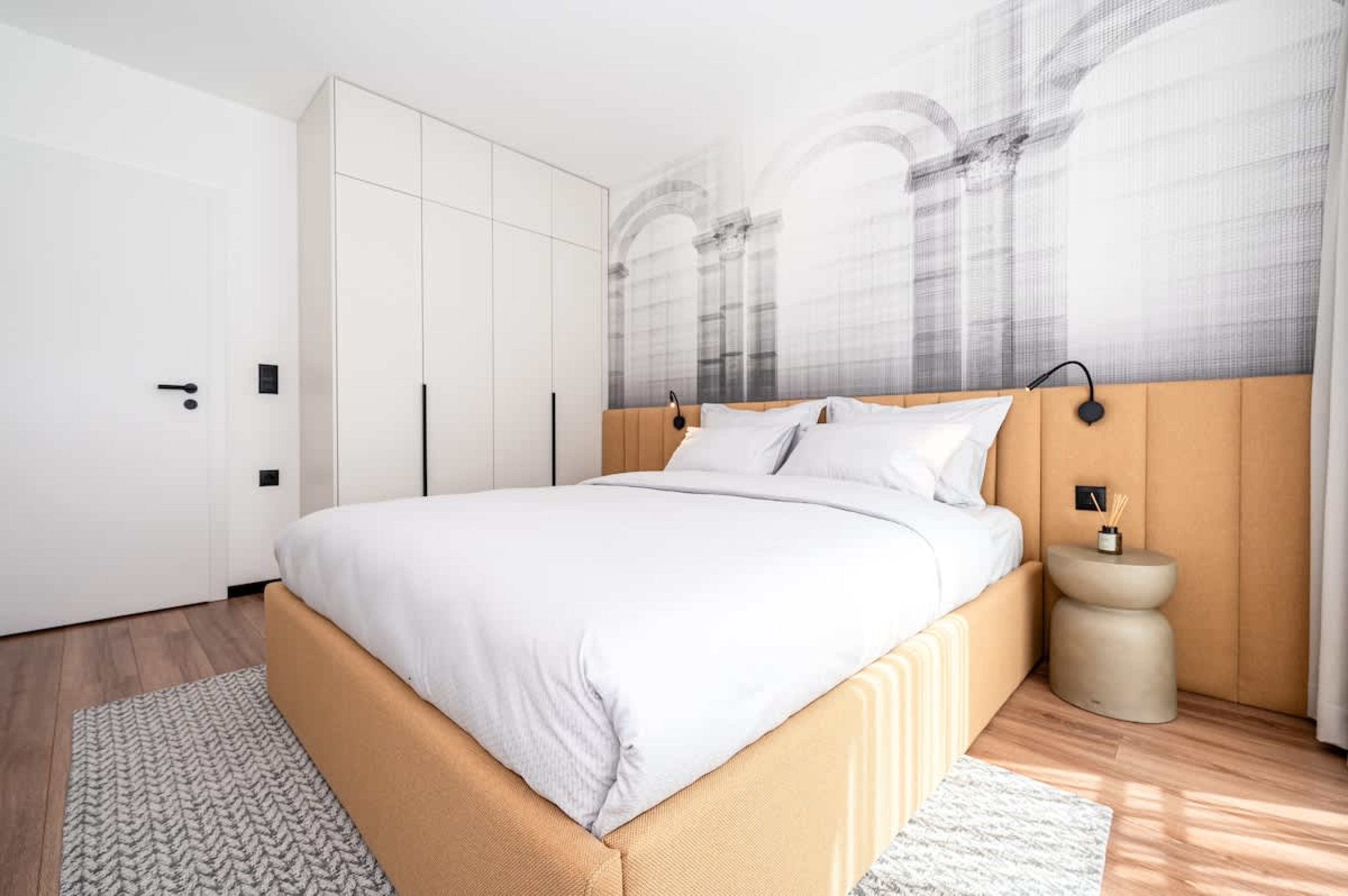 Scoutaround White Logo