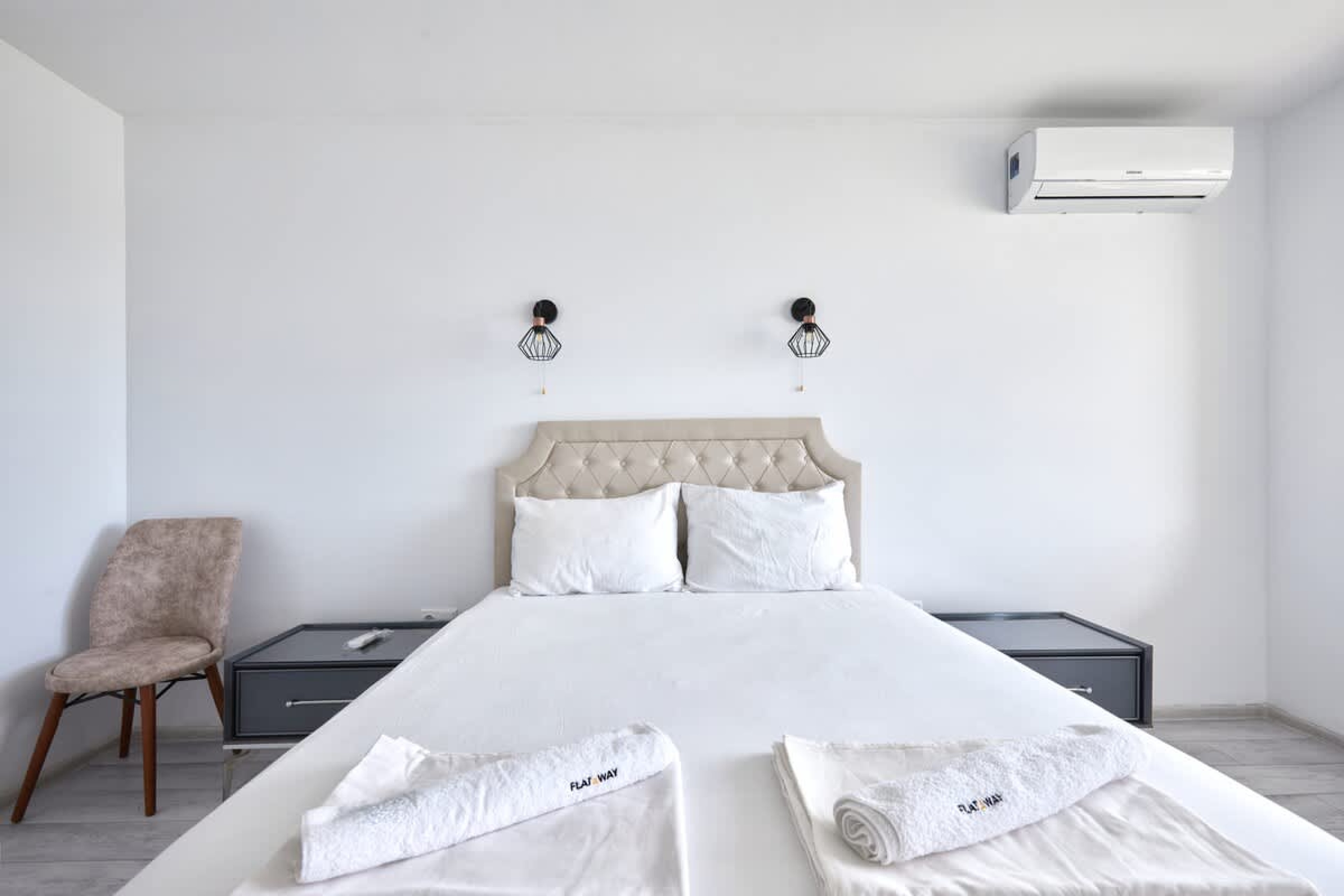 Scoutaround White Logo