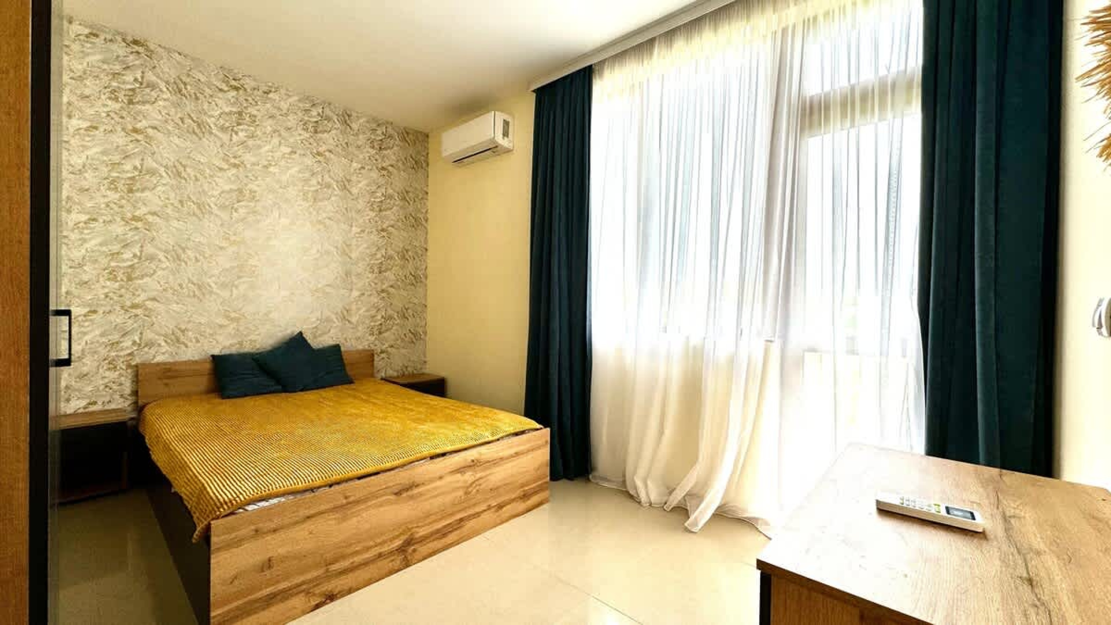 Scoutaround White Logo