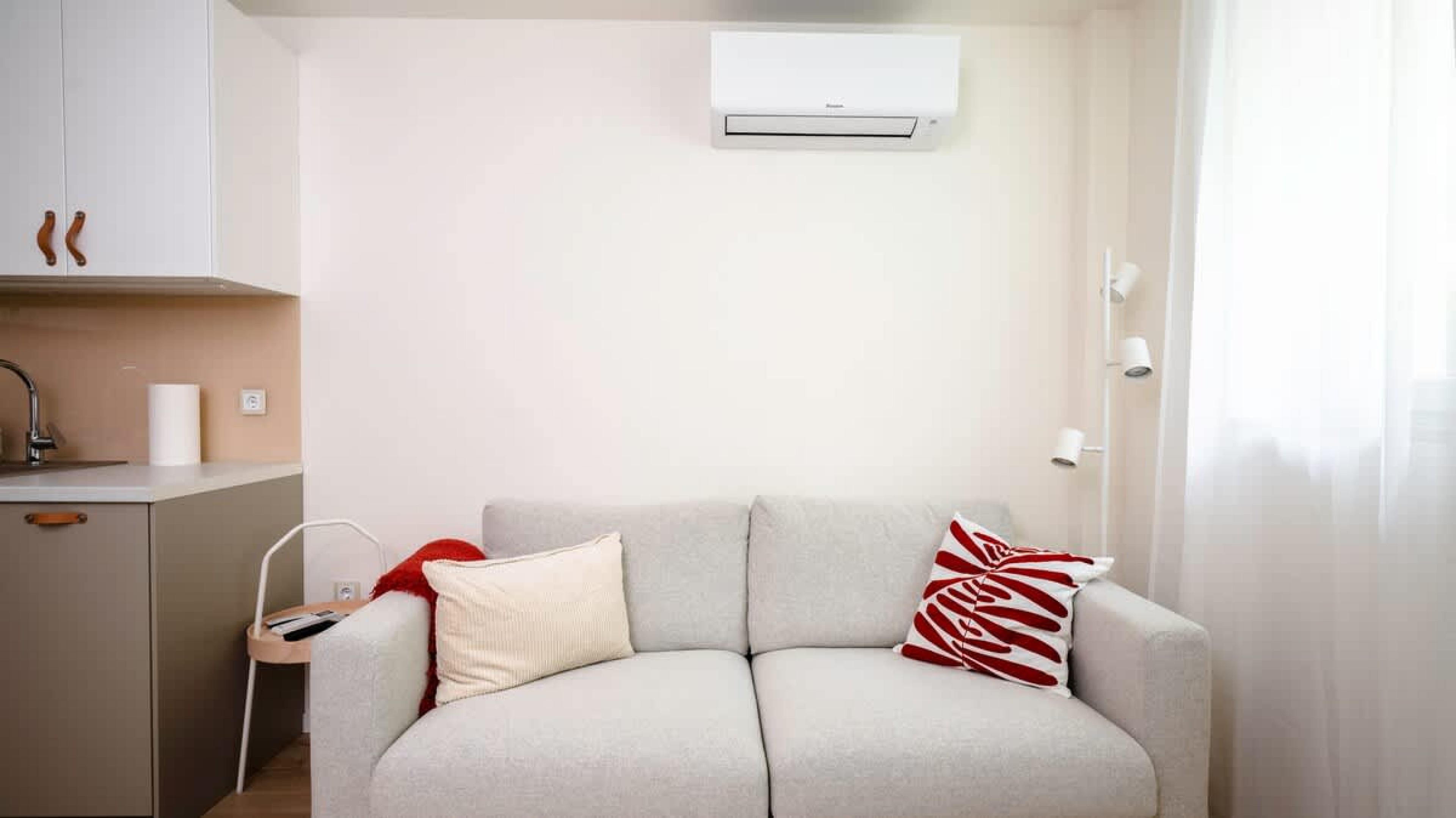 Scoutaround White Logo