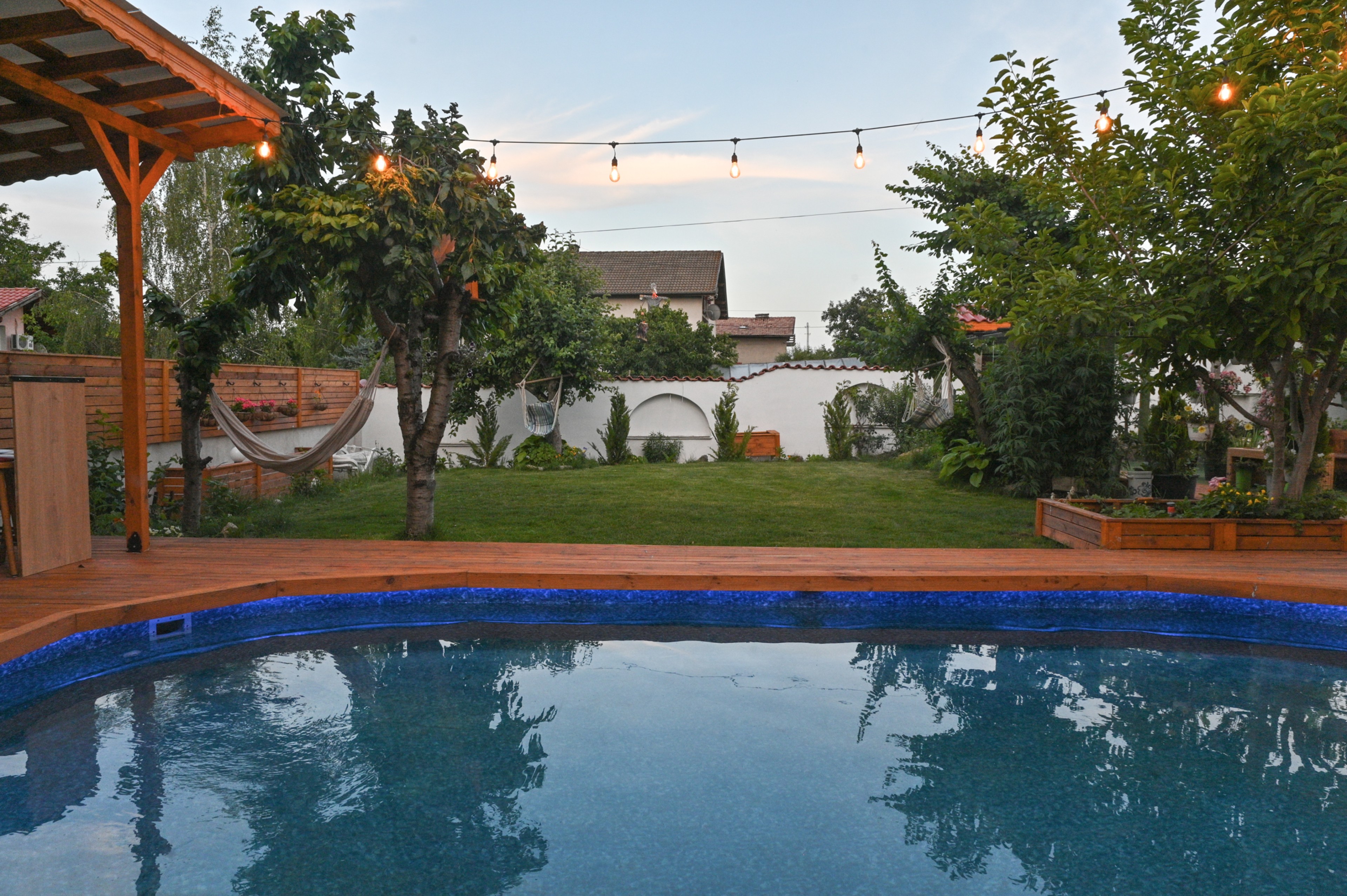 Scoutaround White Logo