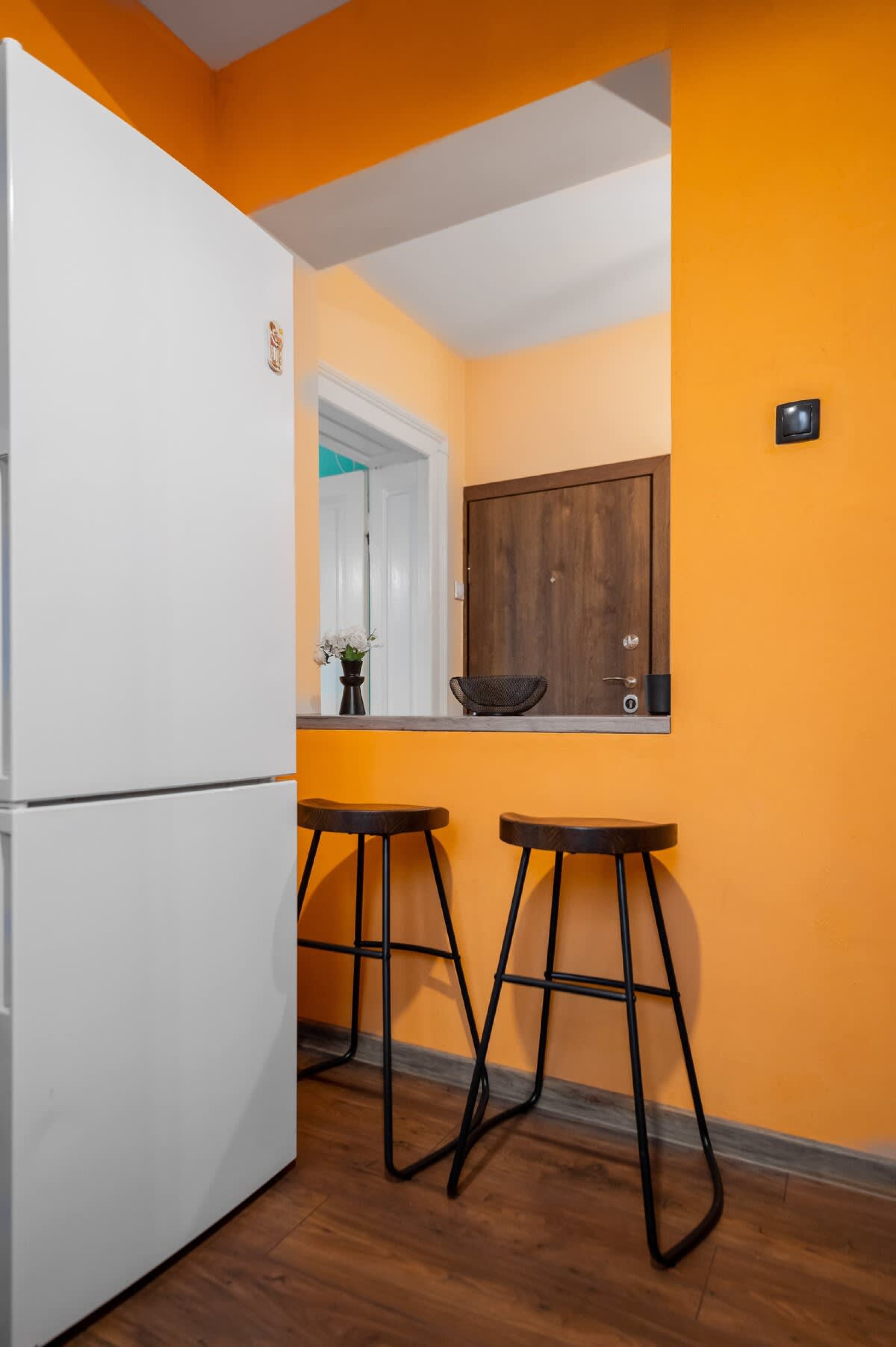 Scoutaround White Logo