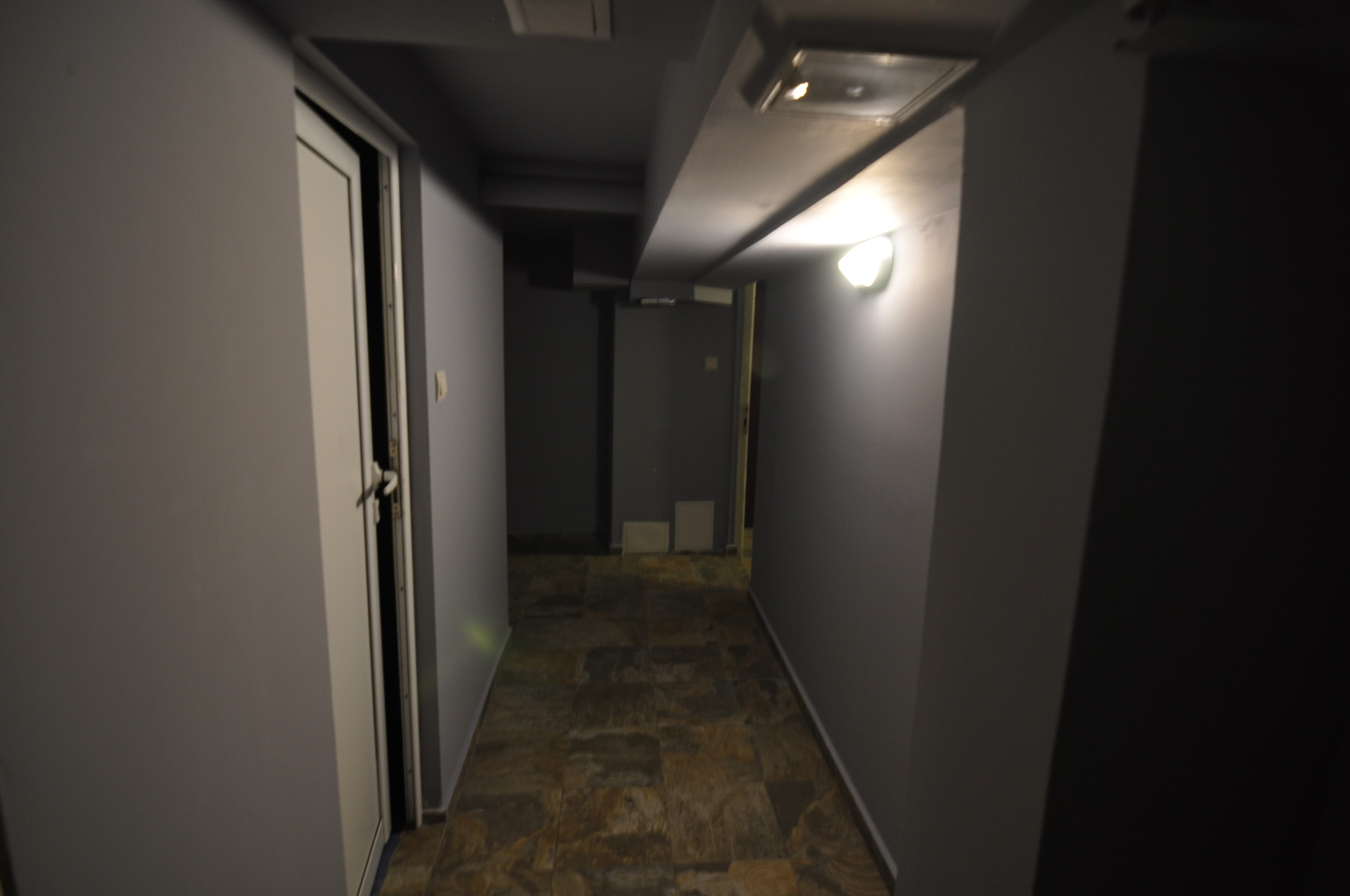 Scoutaround White Logo