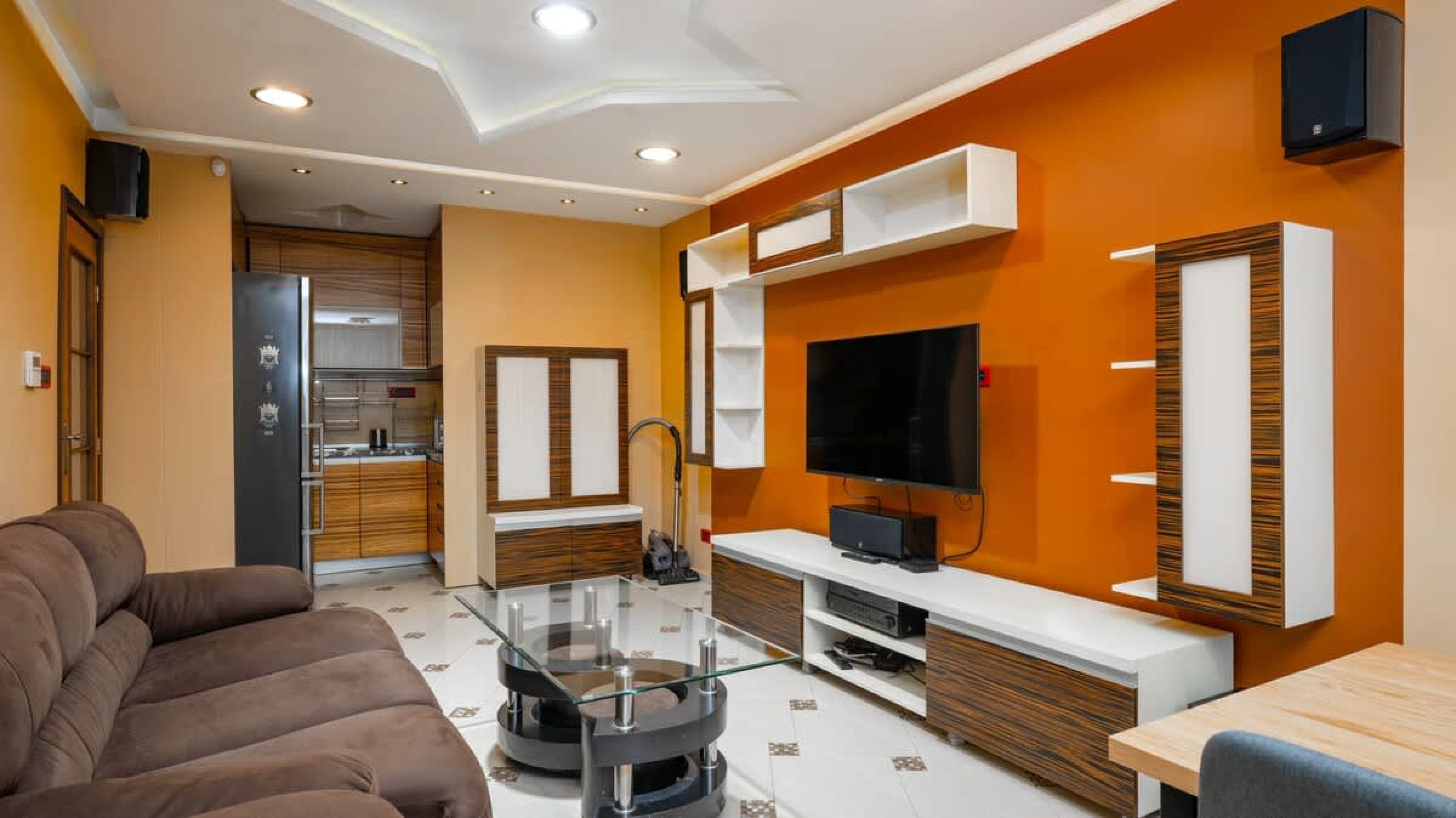 Scoutaround White Logo