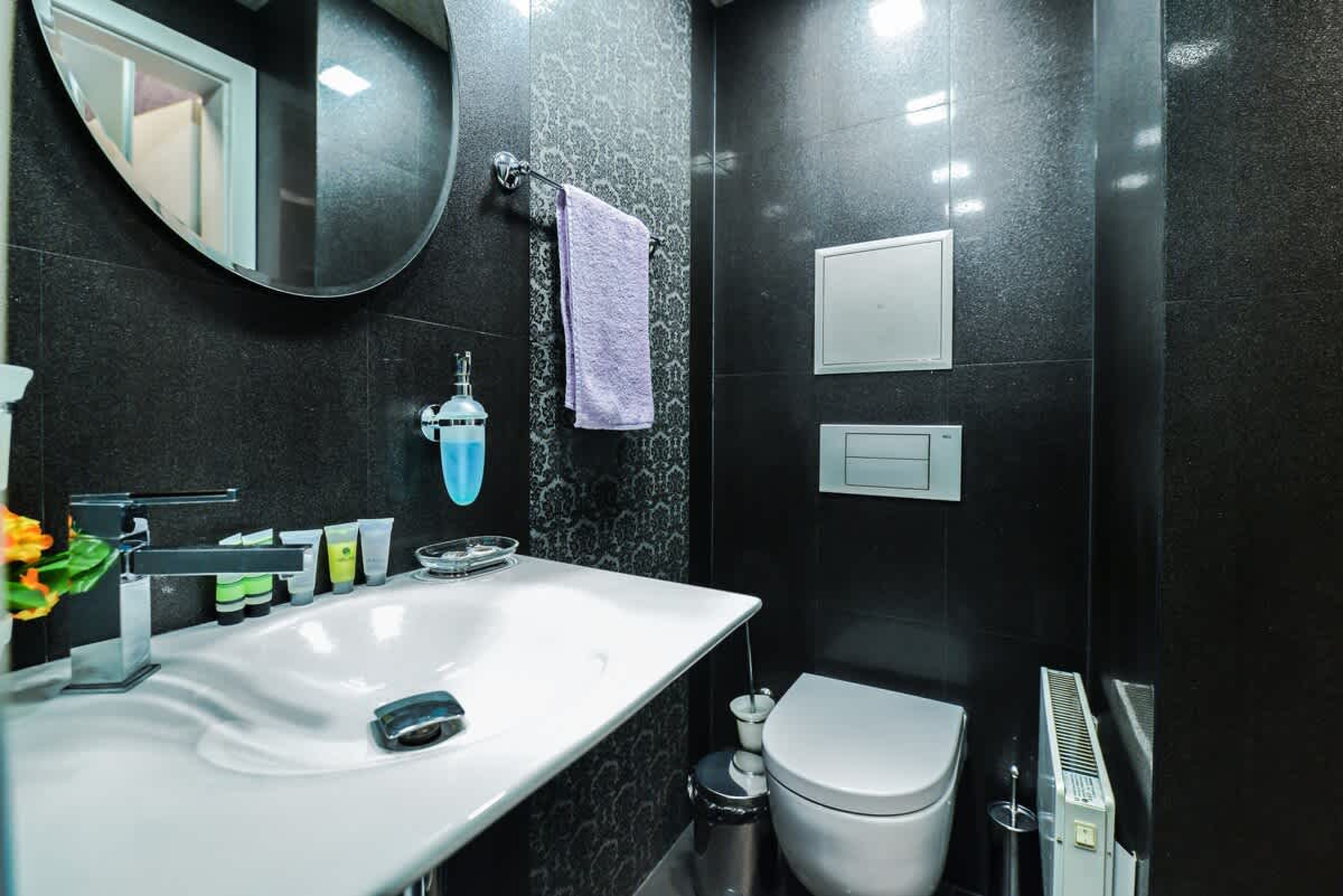 Scoutaround White Logo