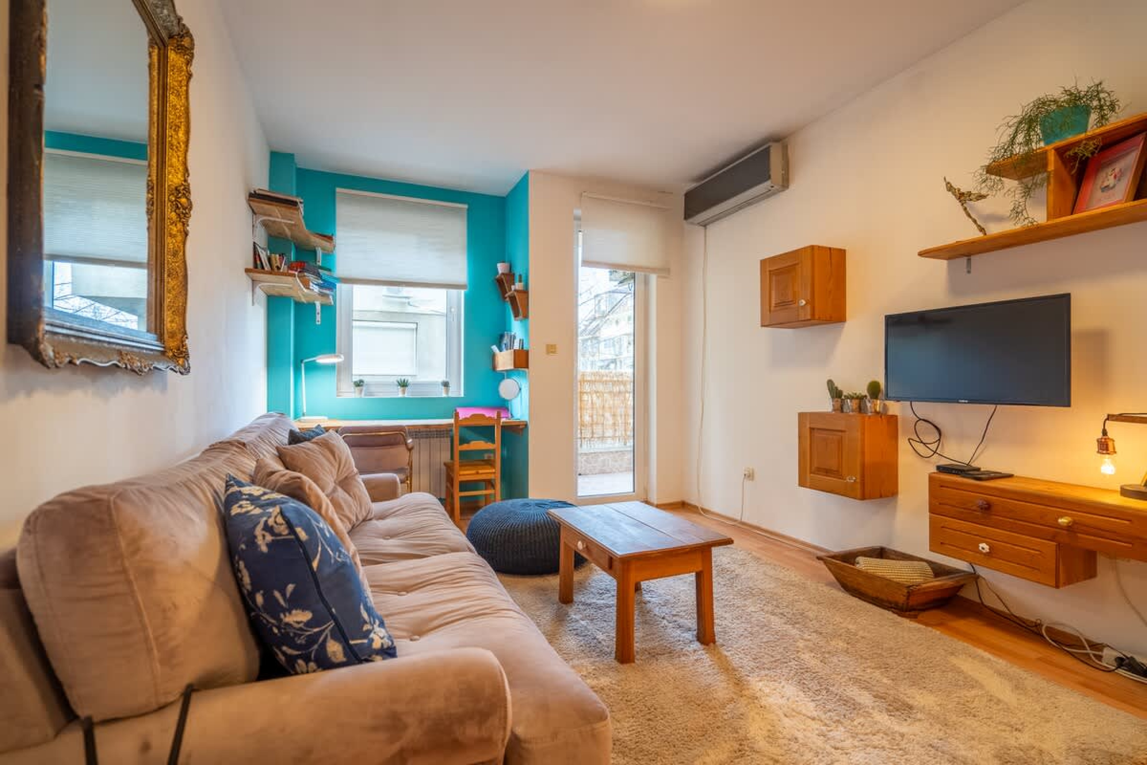 Scoutaround White Logo