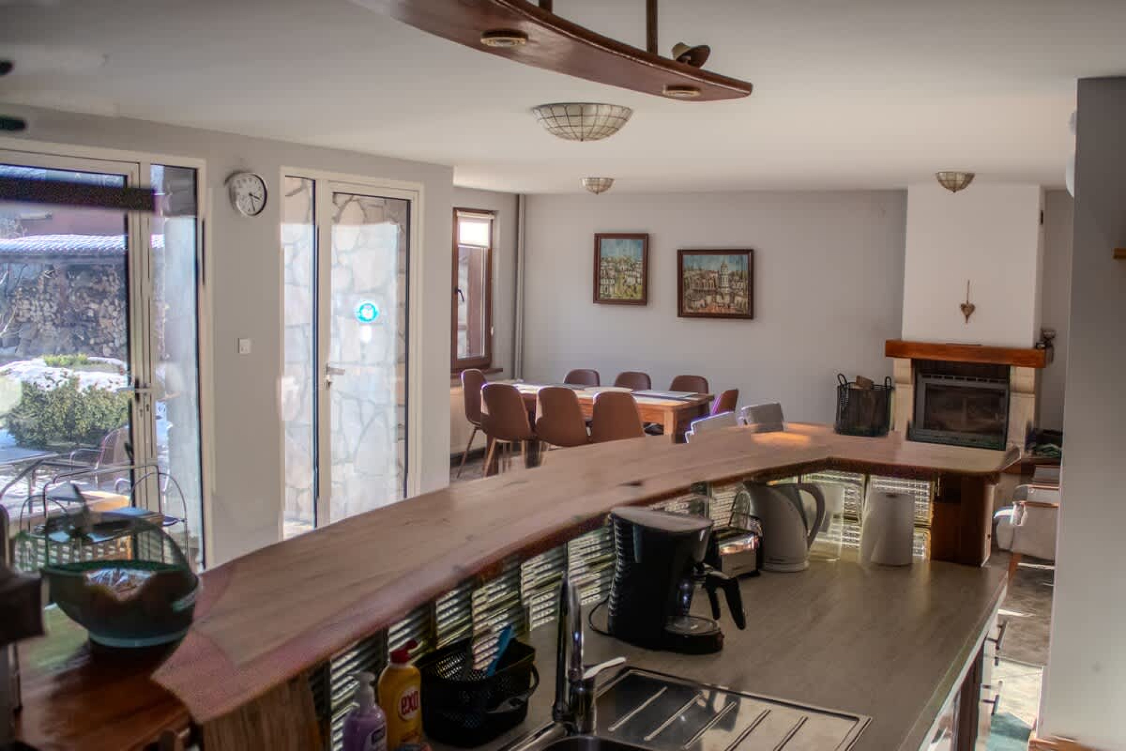 Scoutaround White Logo