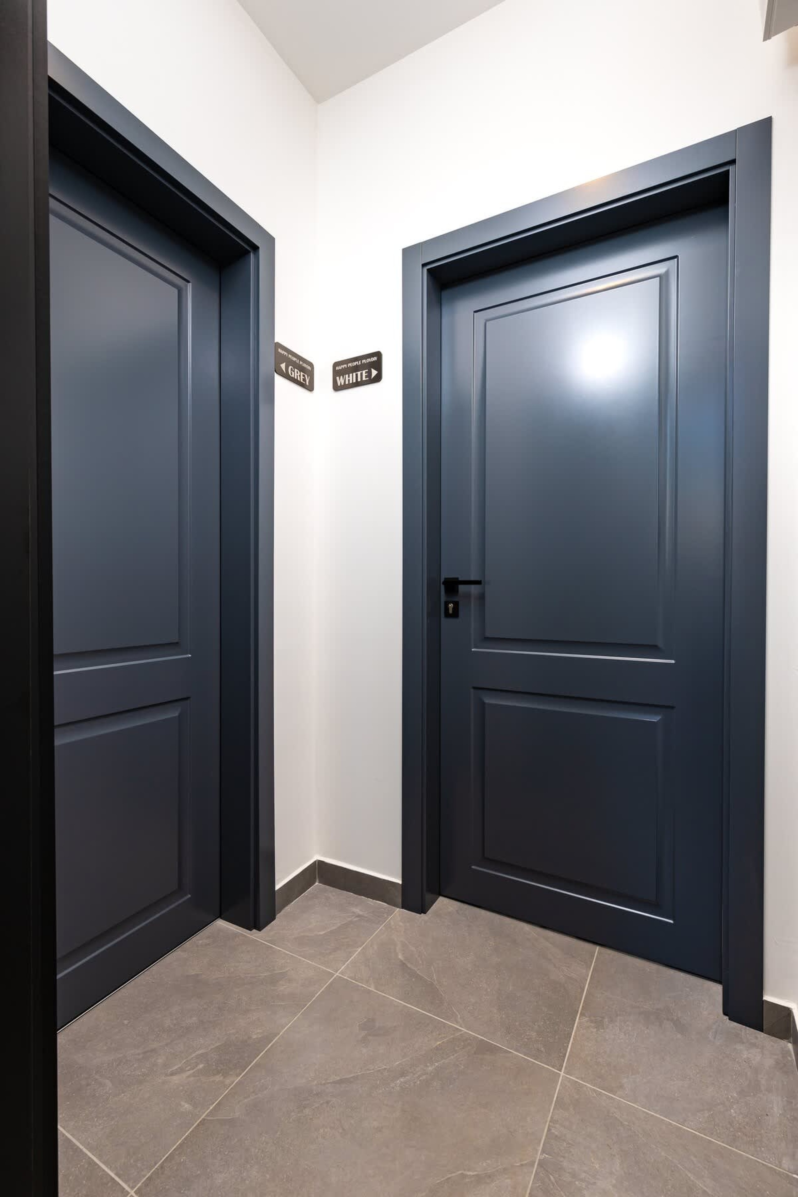 Scoutaround White Logo