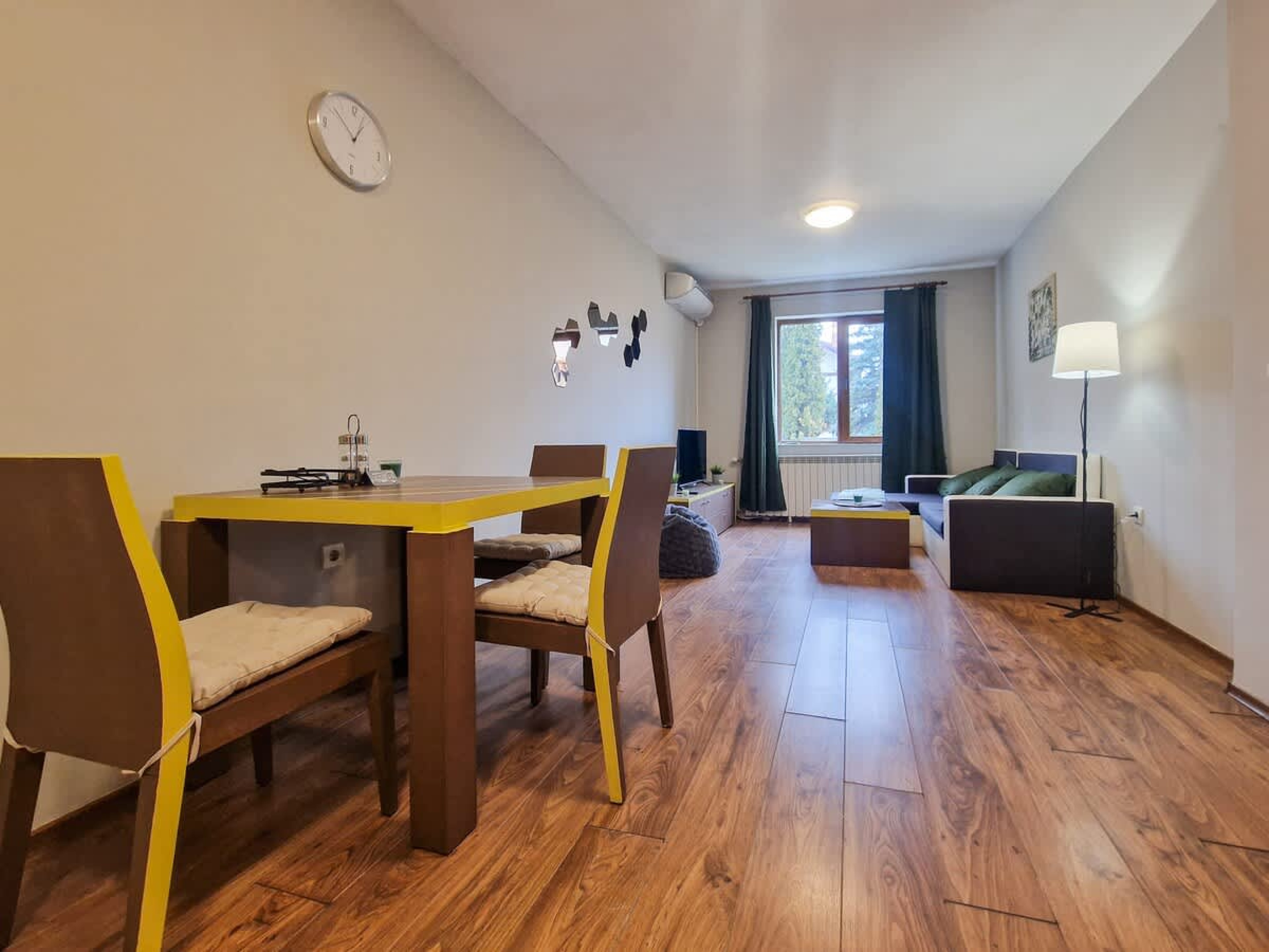 Scoutaround White Logo