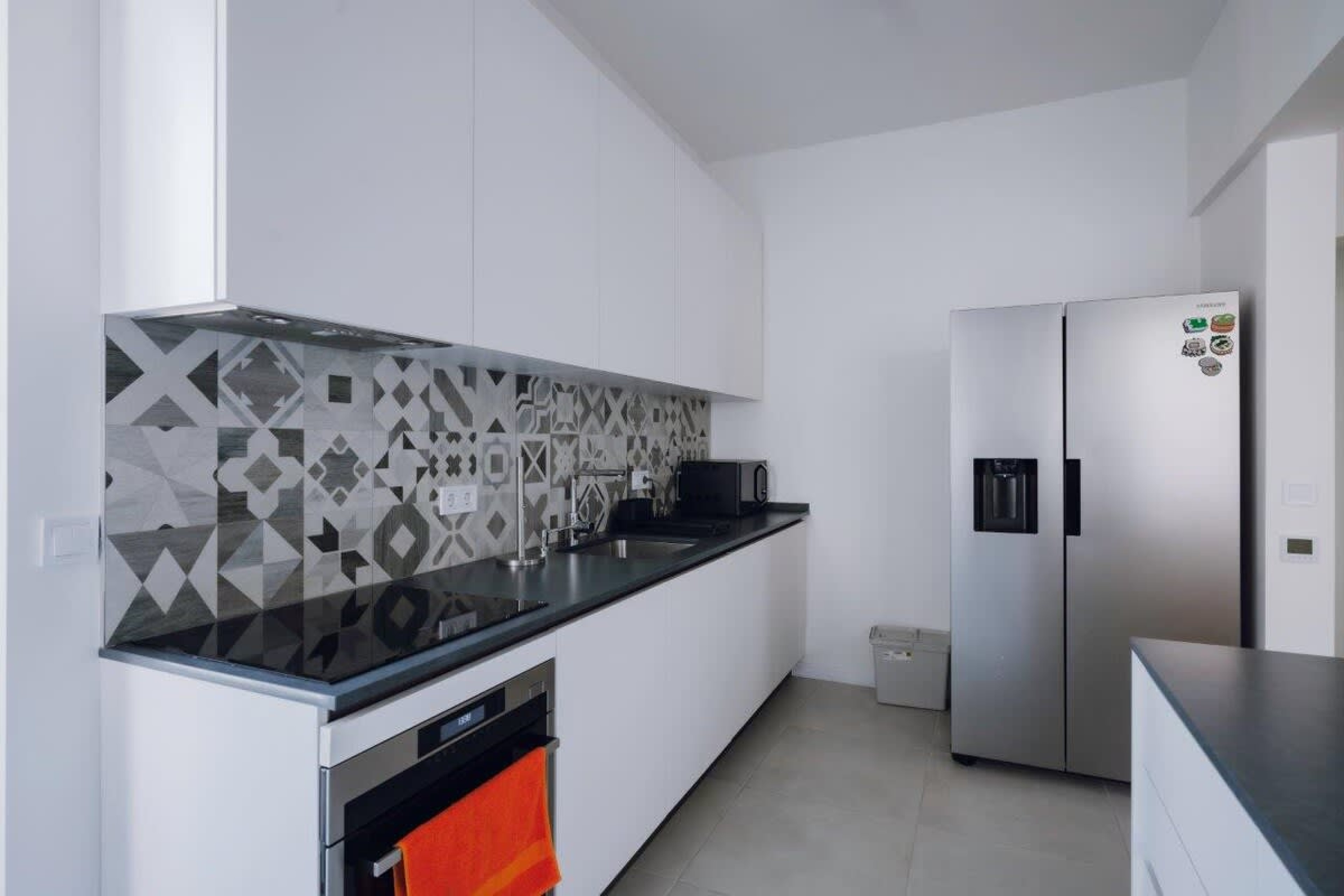 Scoutaround White Logo