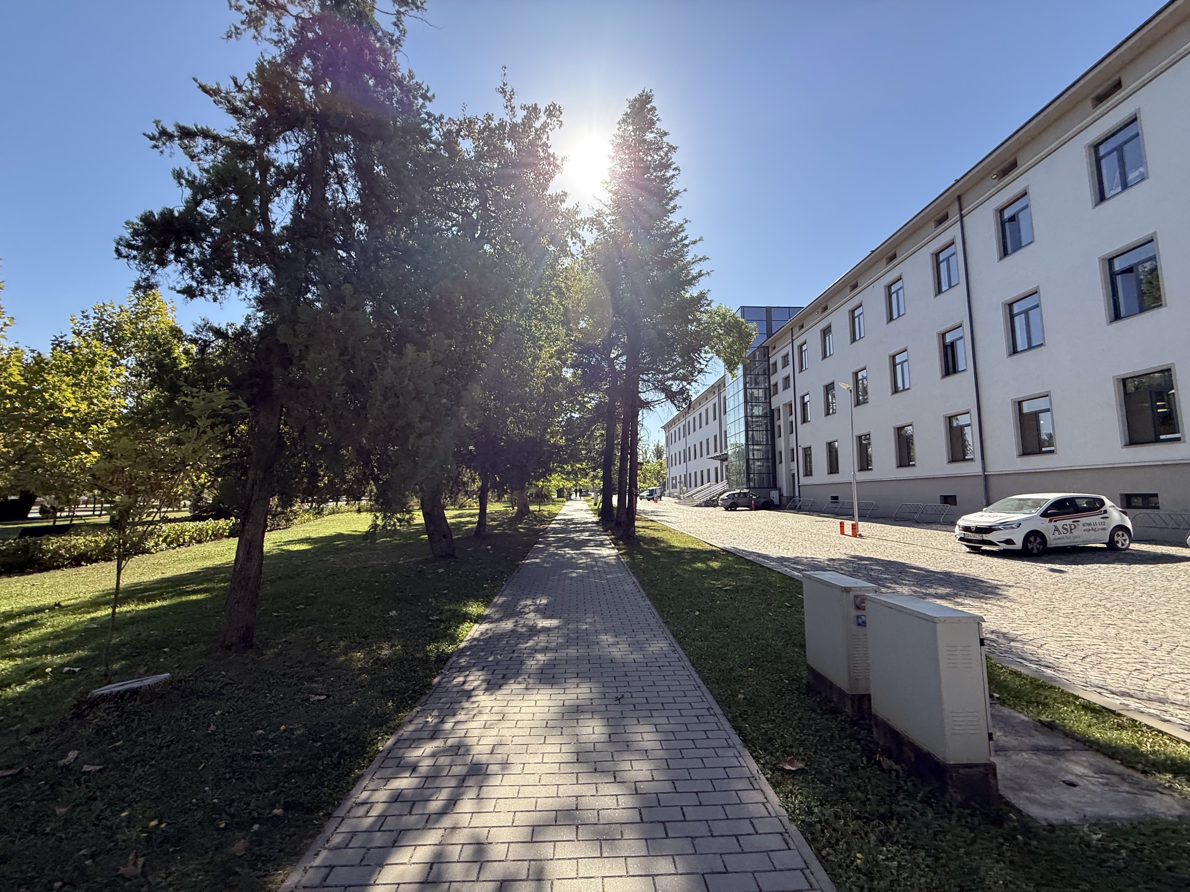 Scoutaround White Logo