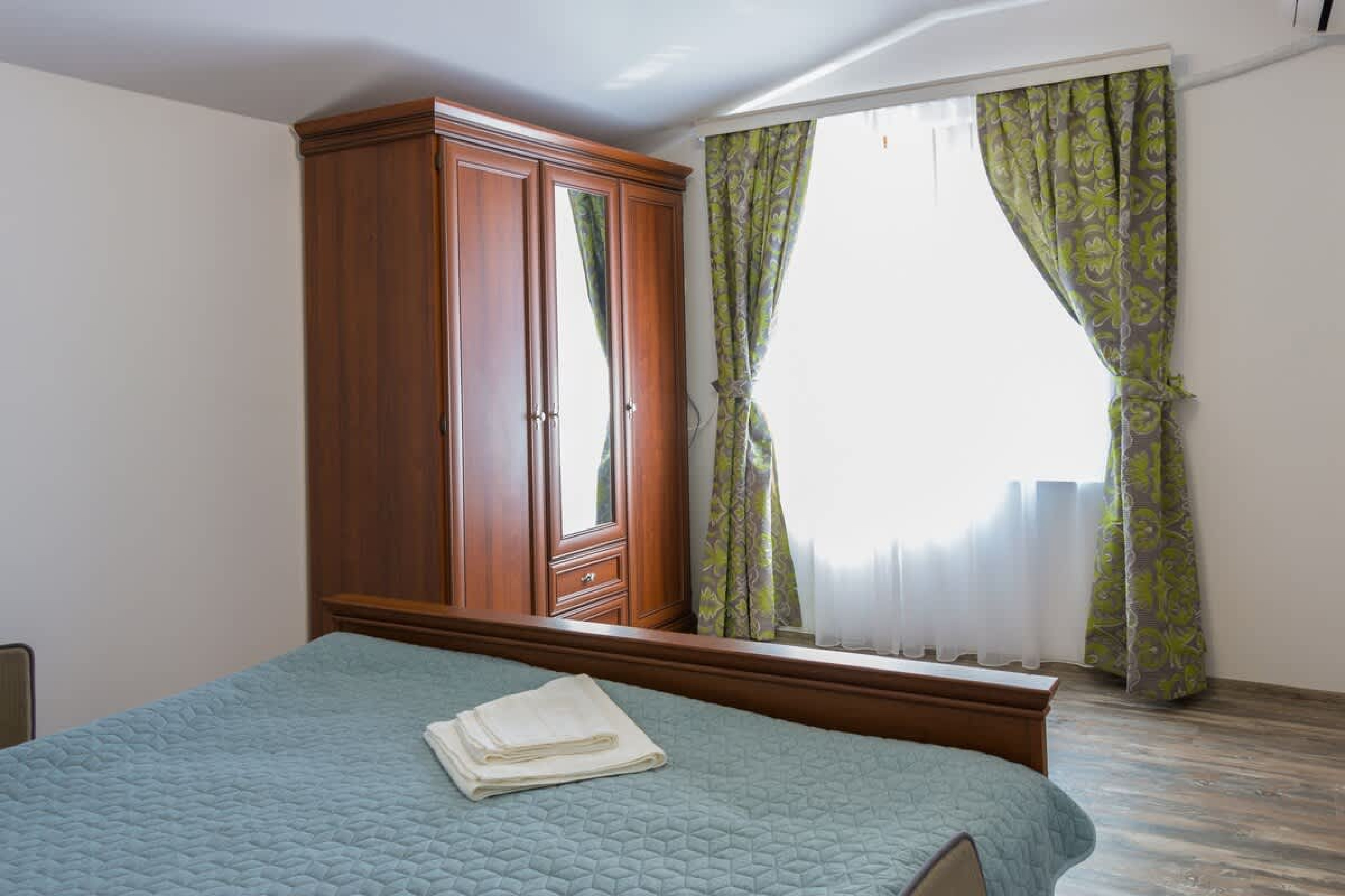 Scoutaround White Logo