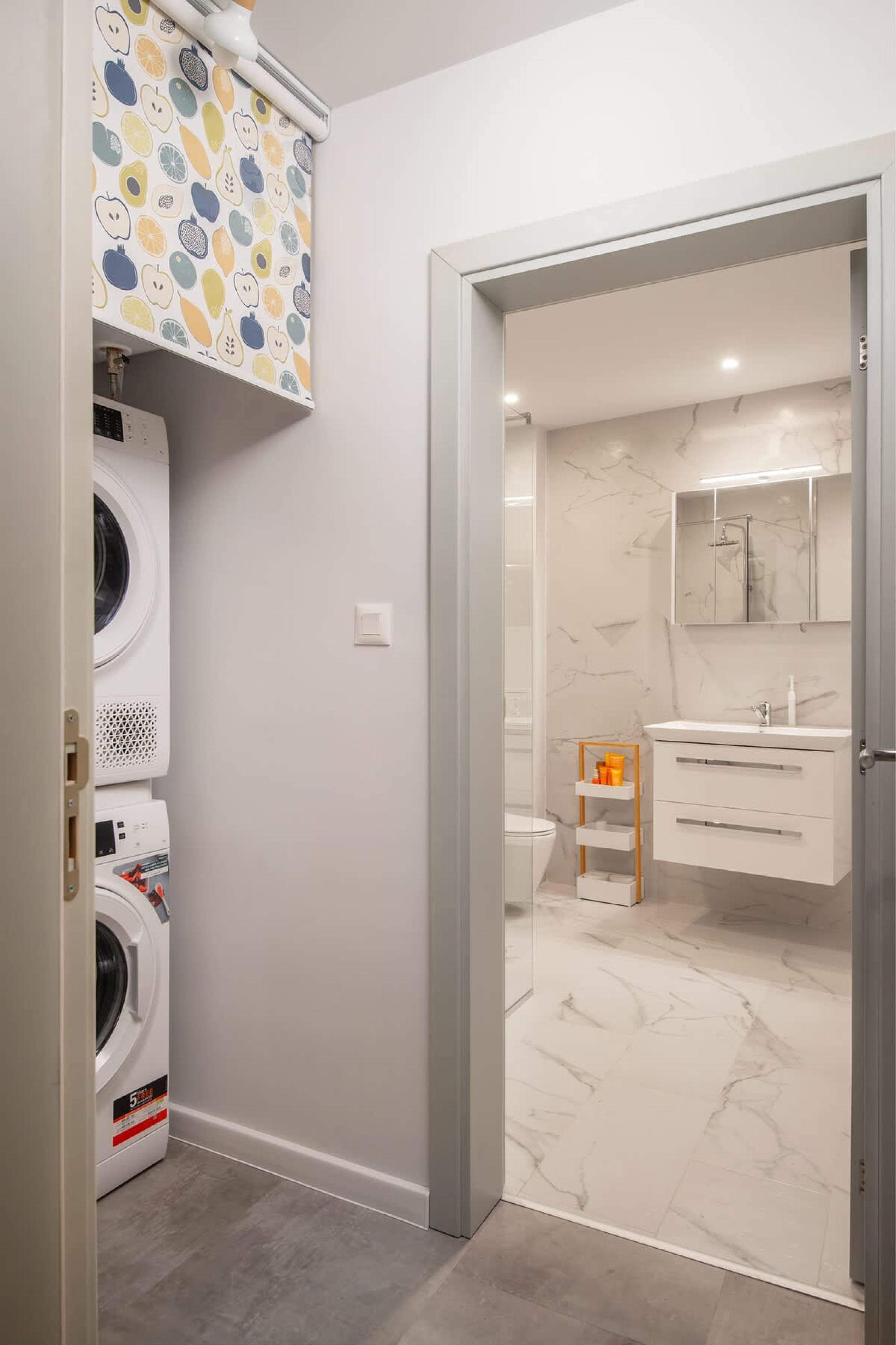 Scoutaround White Logo