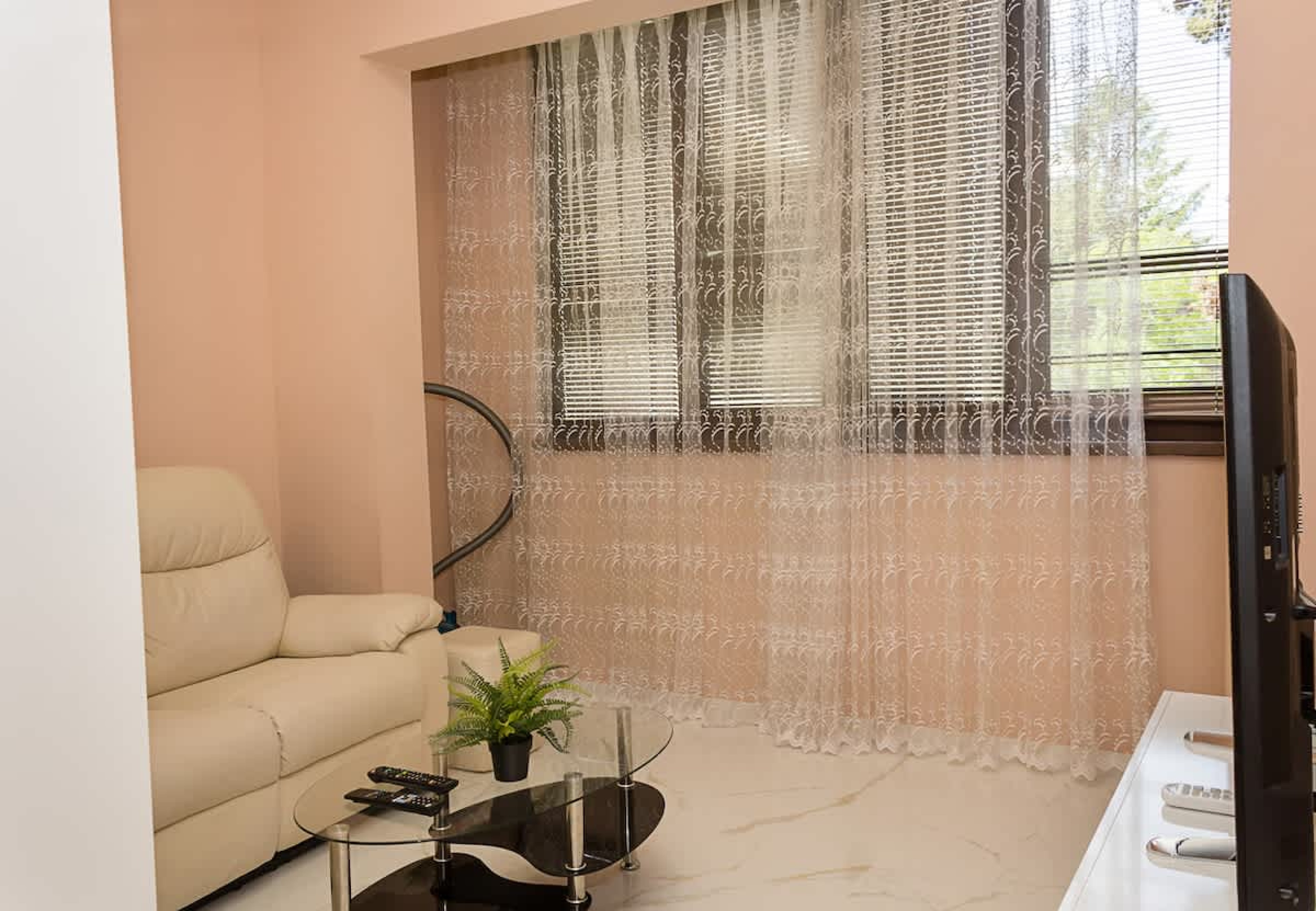 Comfy 1-Bedroom Apartment in Chayka Neighbourhood - Photo 12