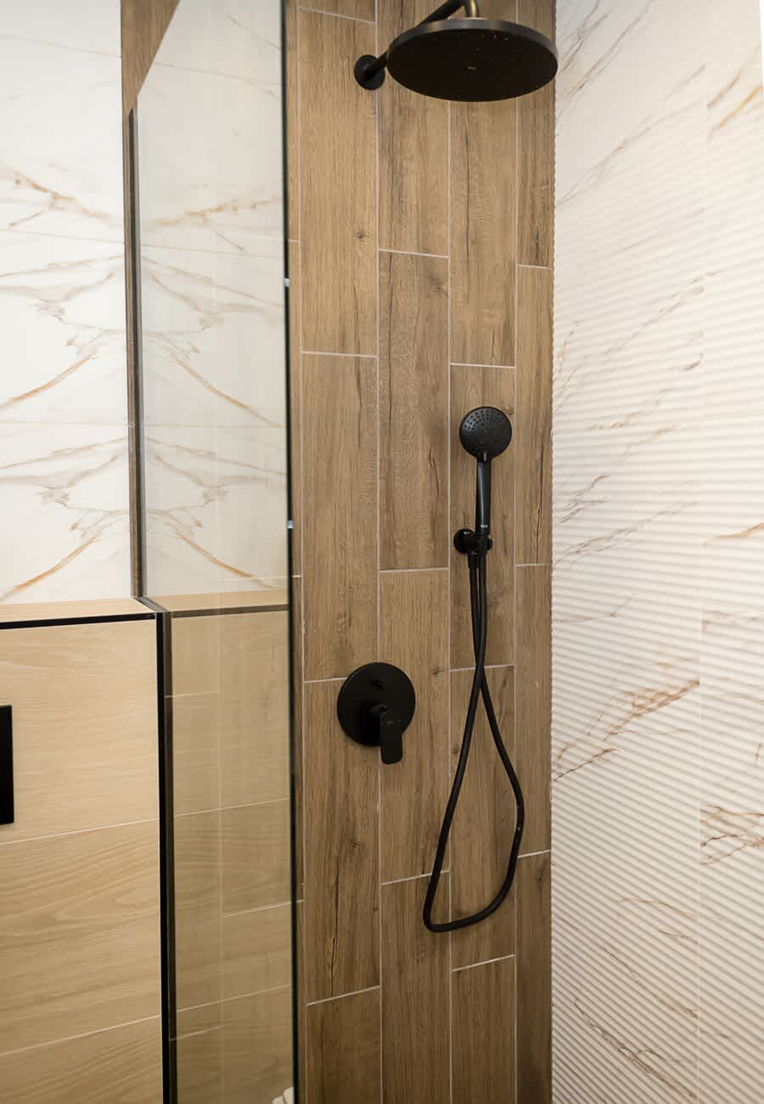 Scoutaround White Logo