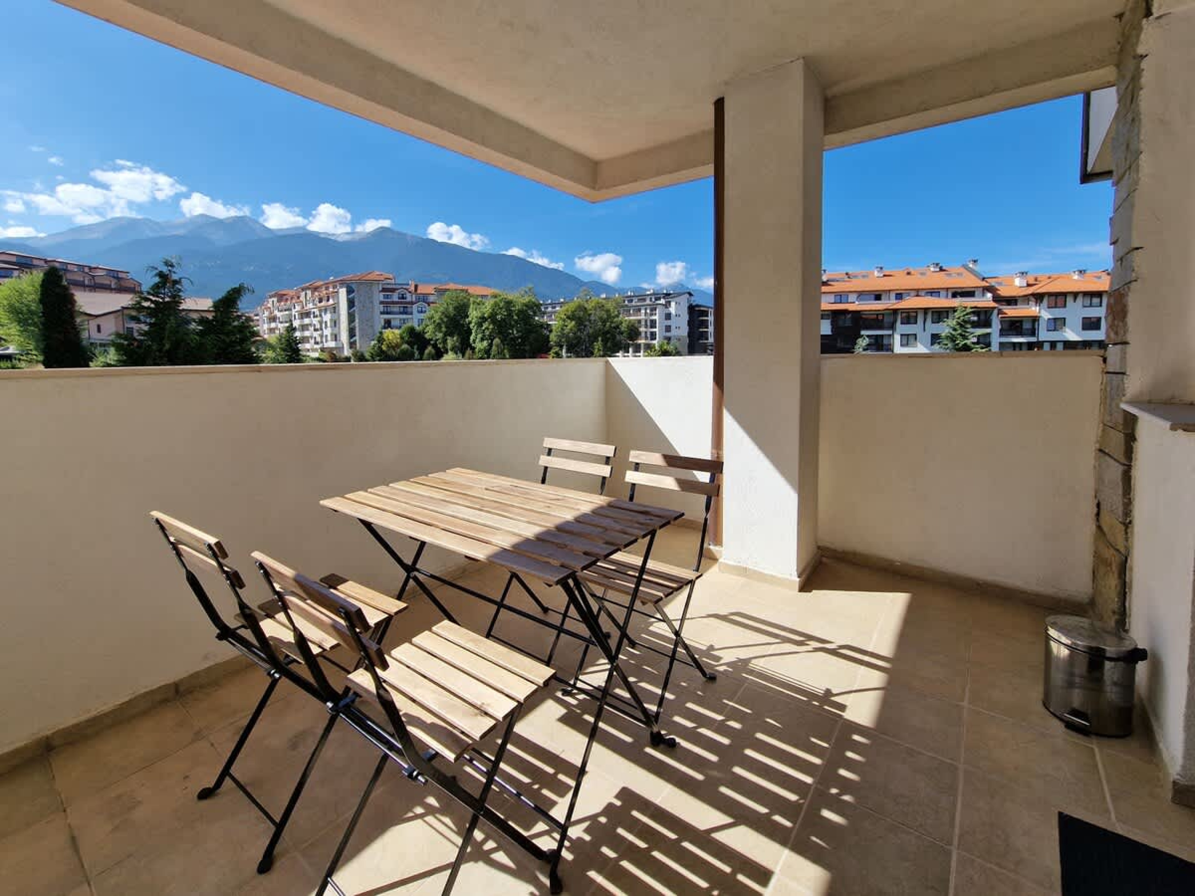 Scoutaround White Logo