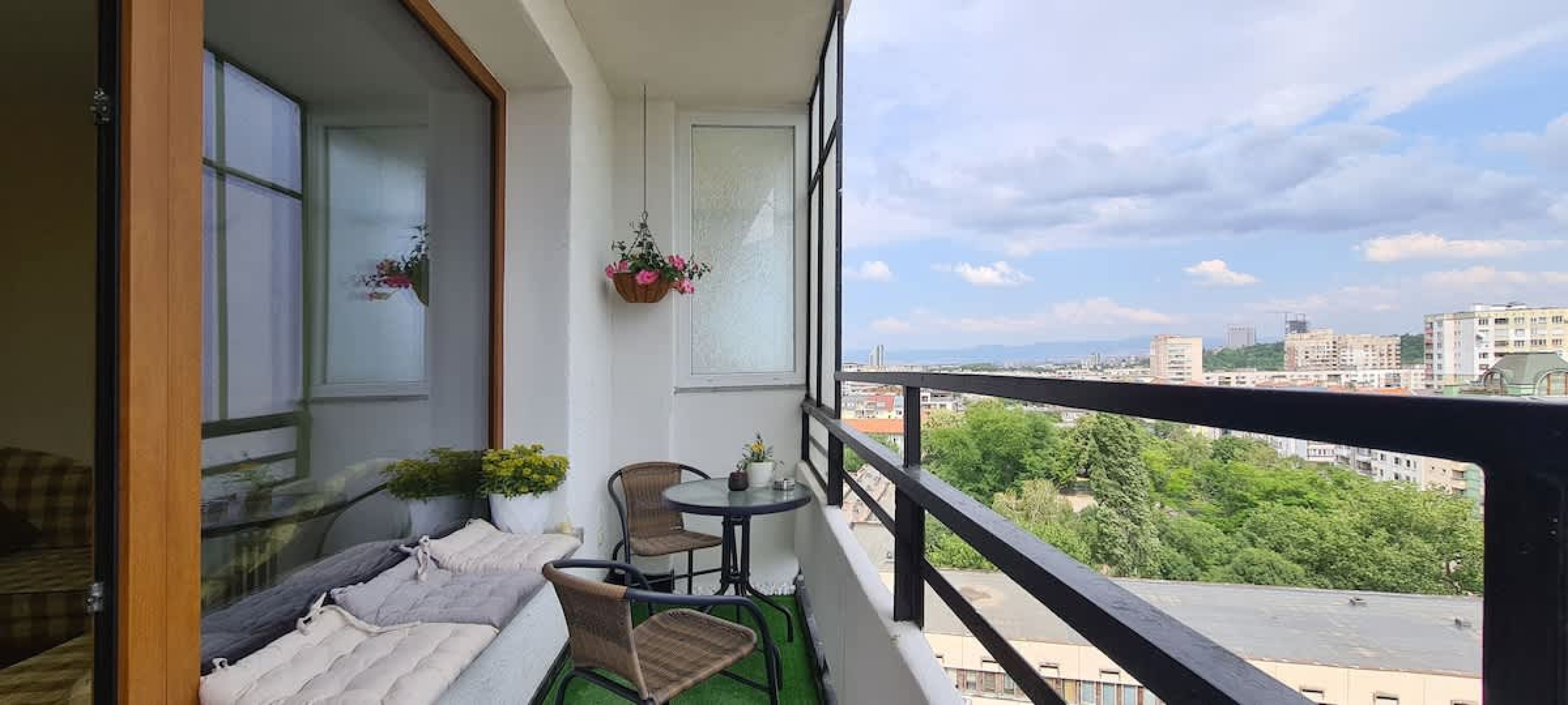 Panoramic and Spacious Flat near the City Centre - Photo 10