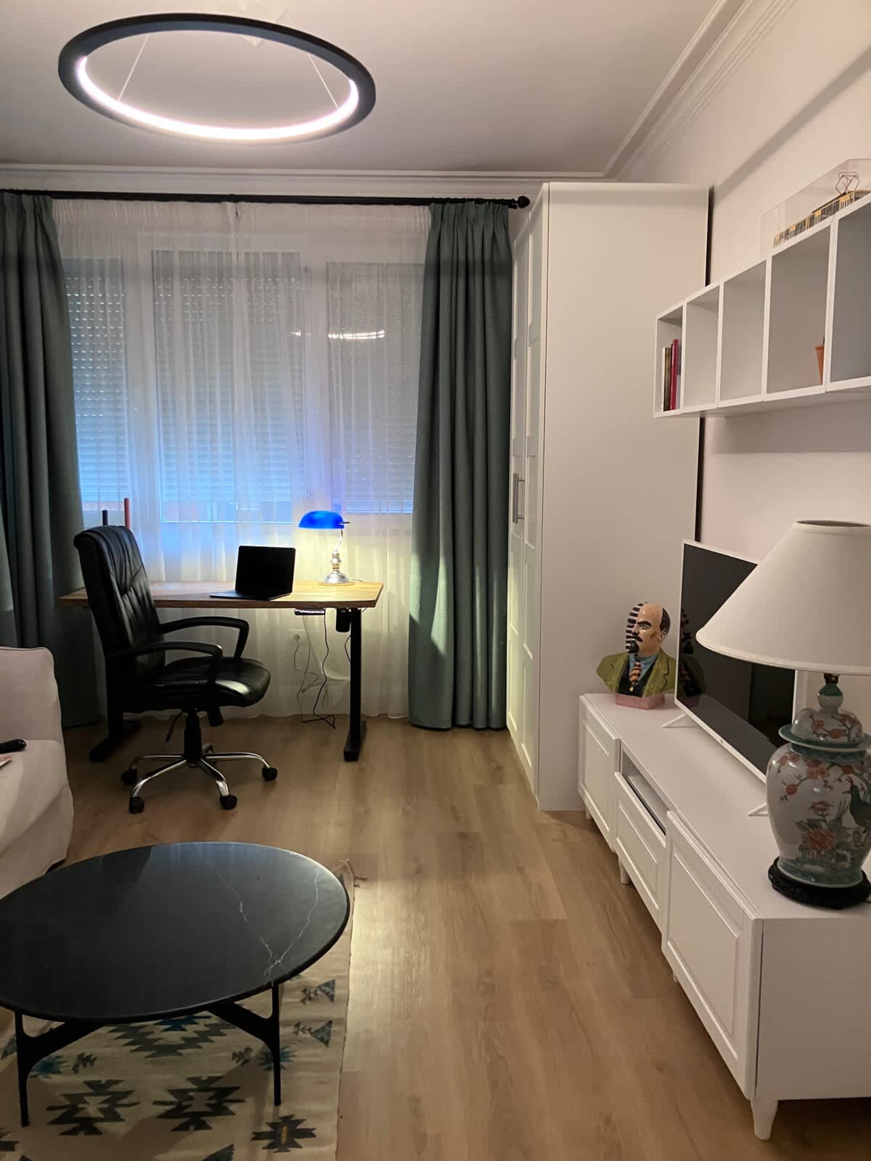 Scoutaround White Logo