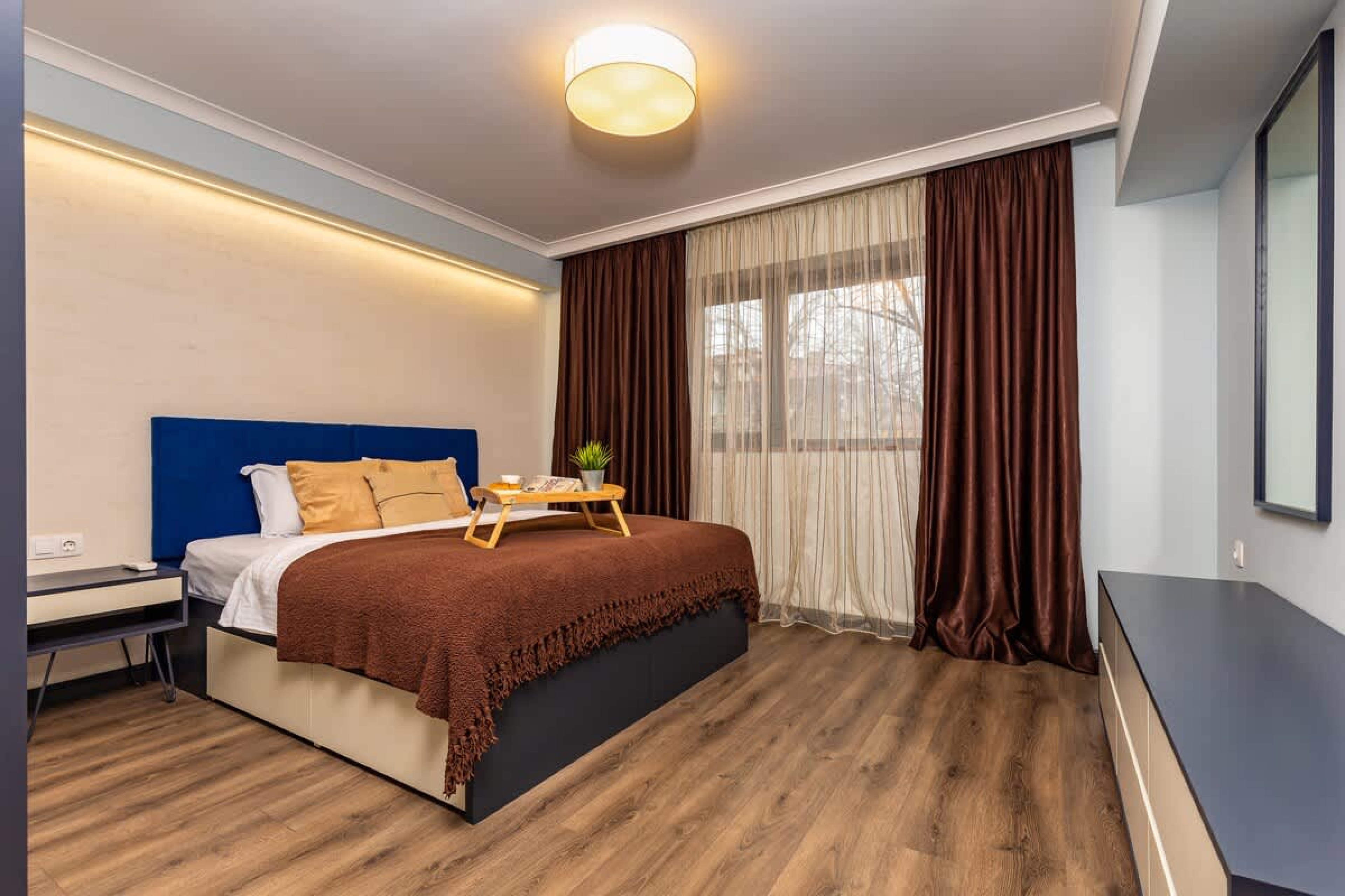 Scoutaround White Logo