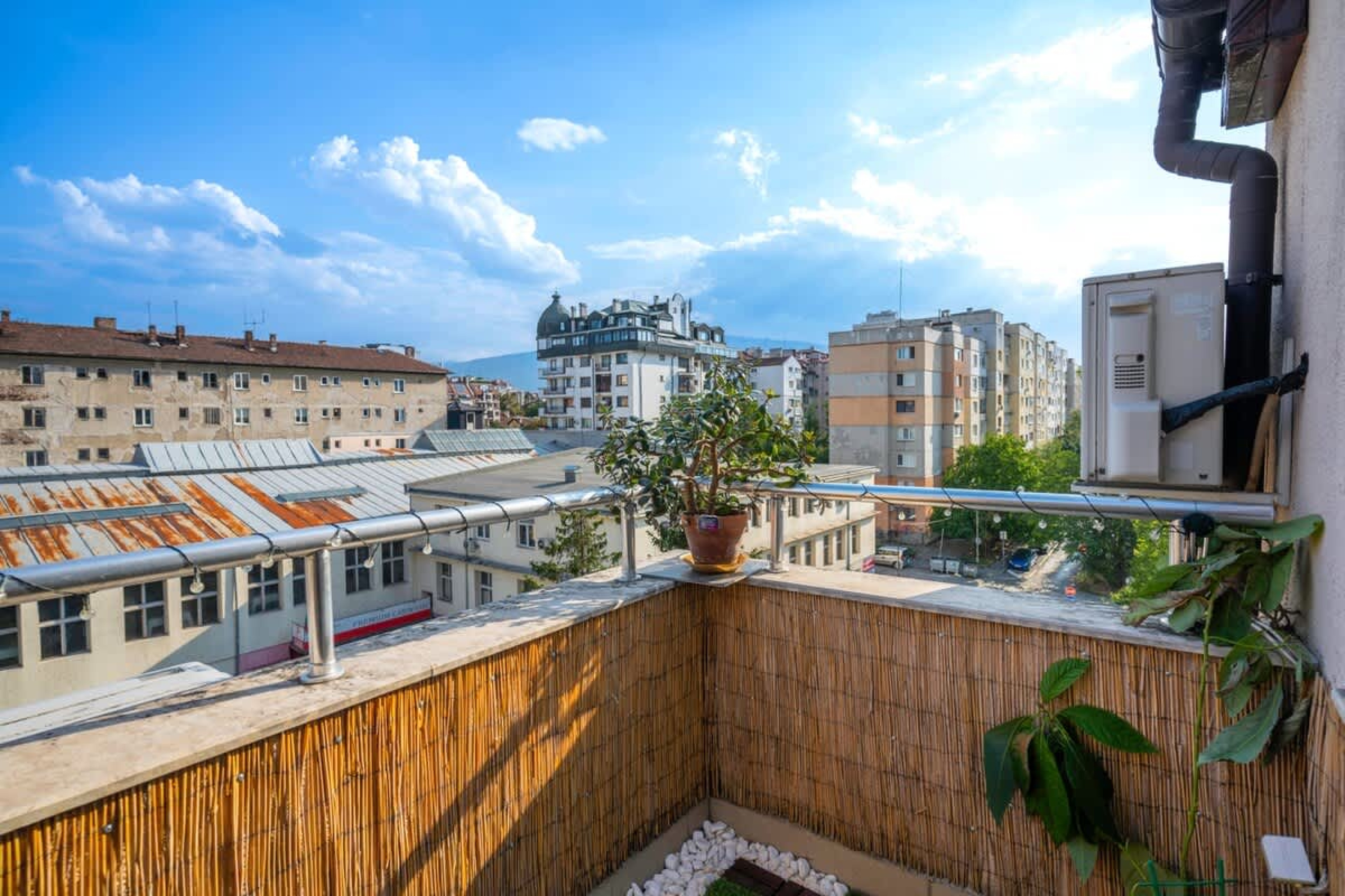 Scoutaround White Logo