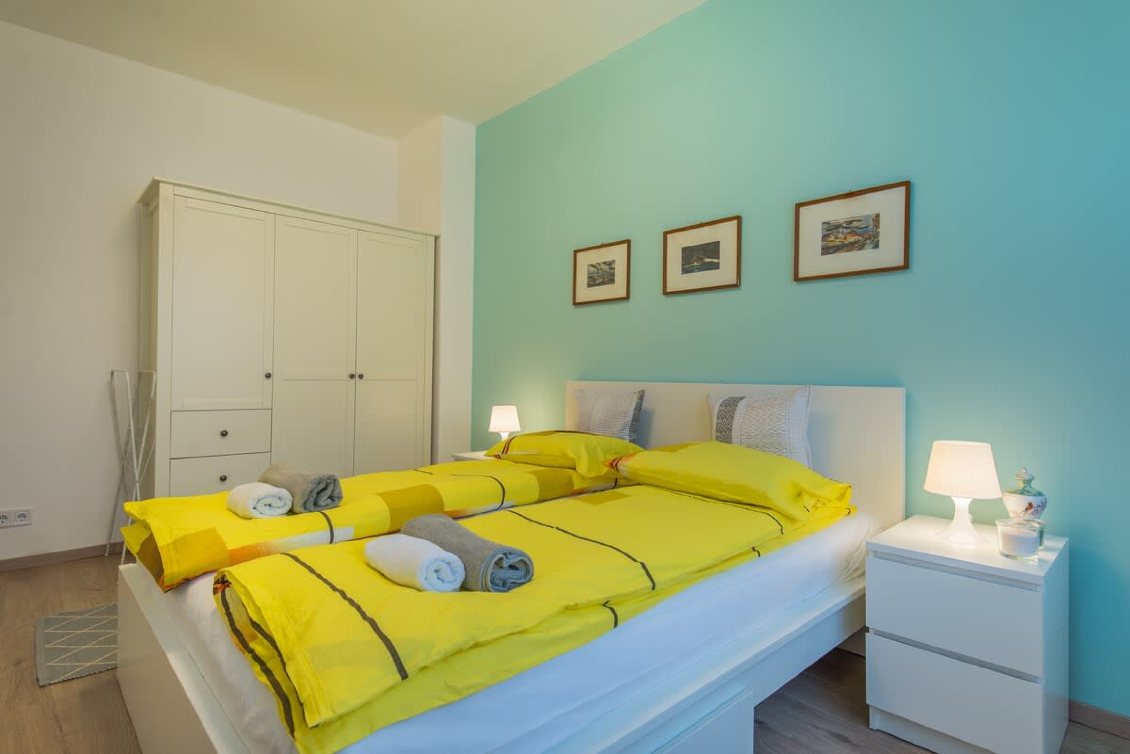 Scoutaround White Logo