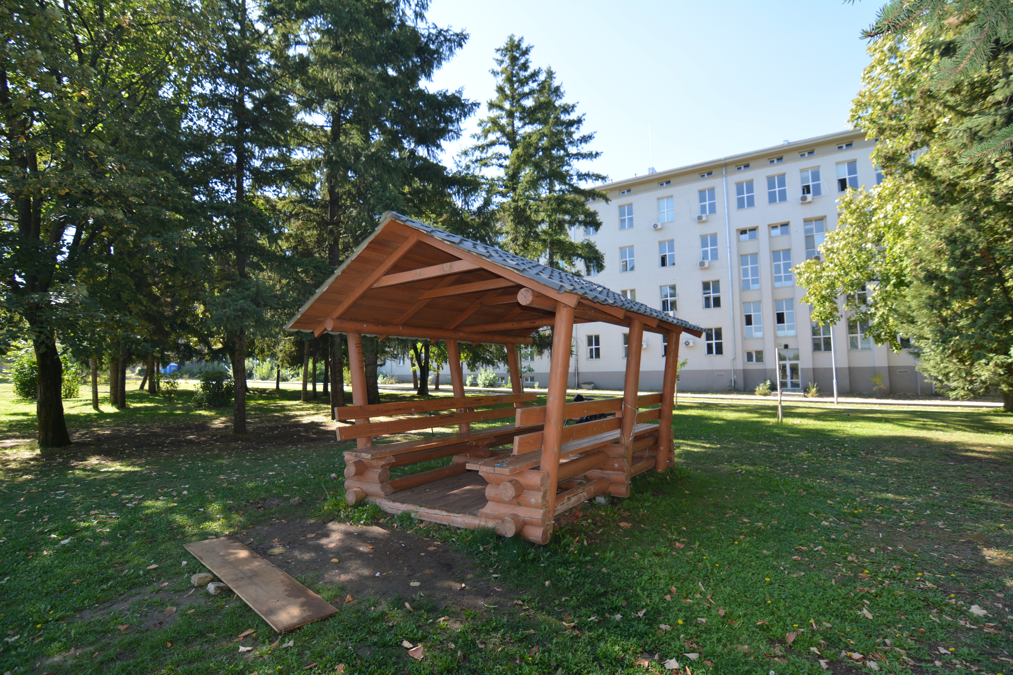 Scoutaround White Logo