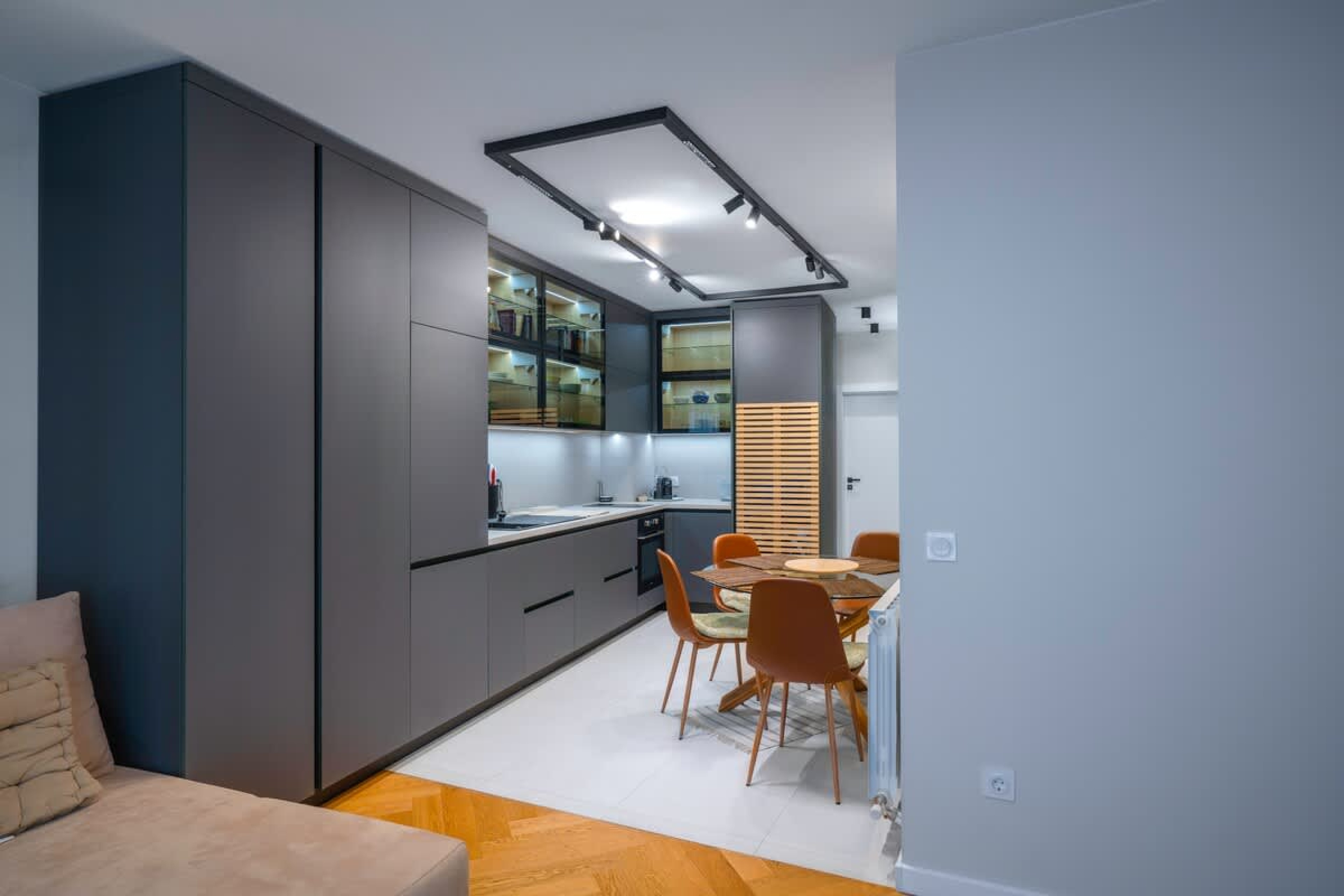 Scoutaround White Logo