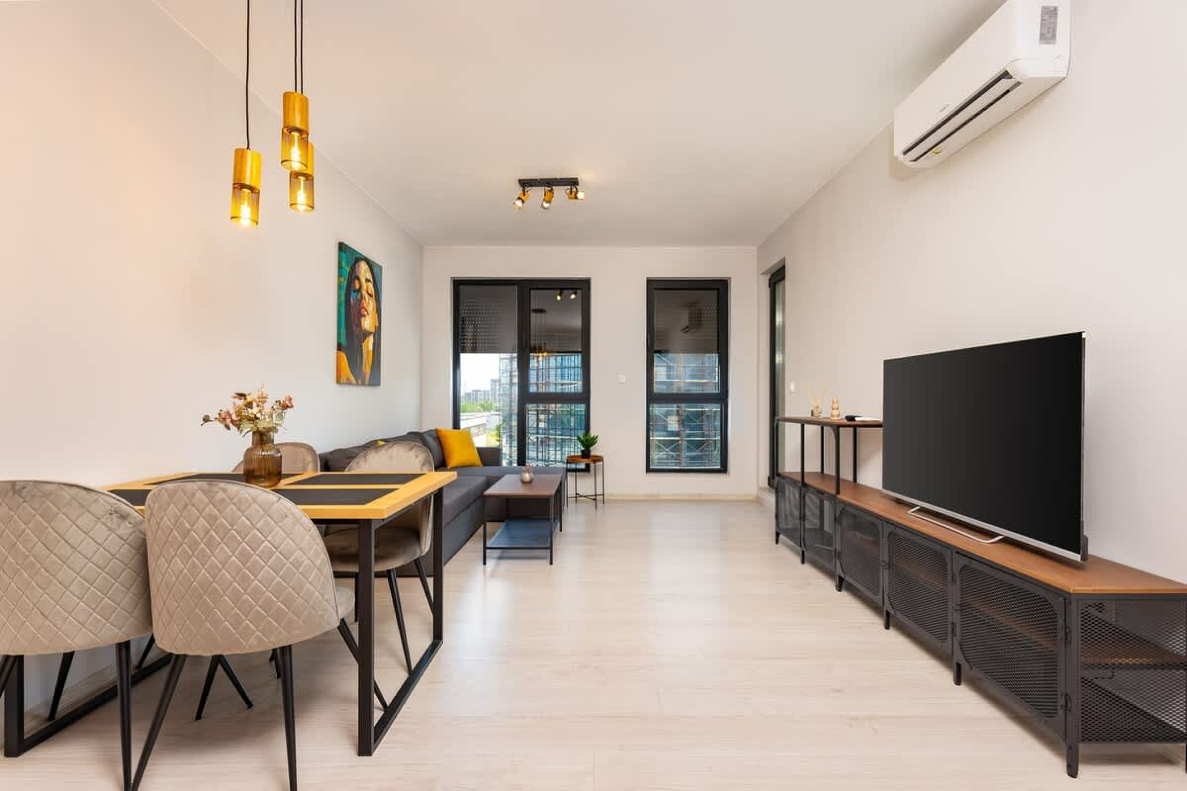 Scoutaround White Logo