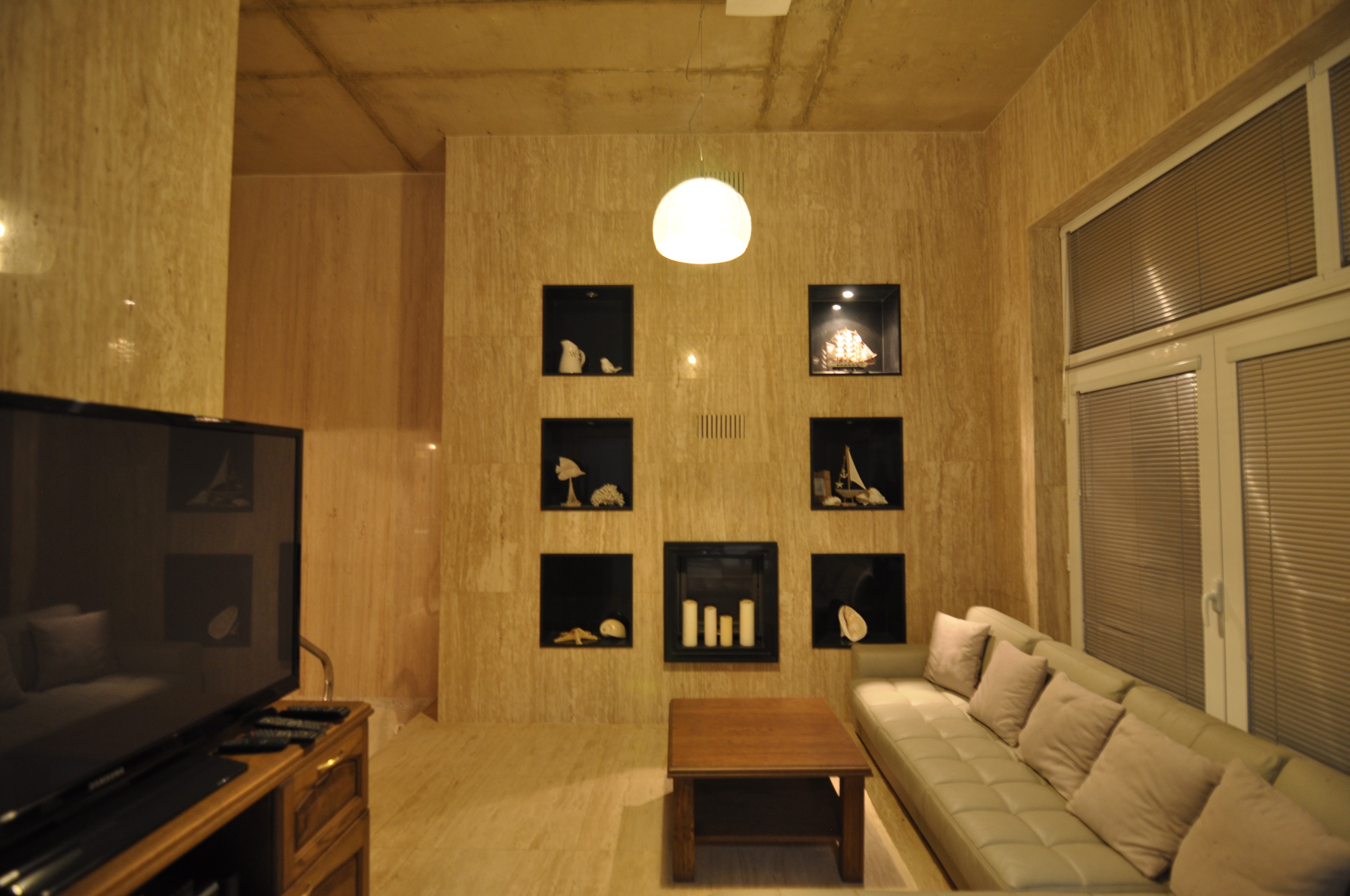 Scoutaround White Logo