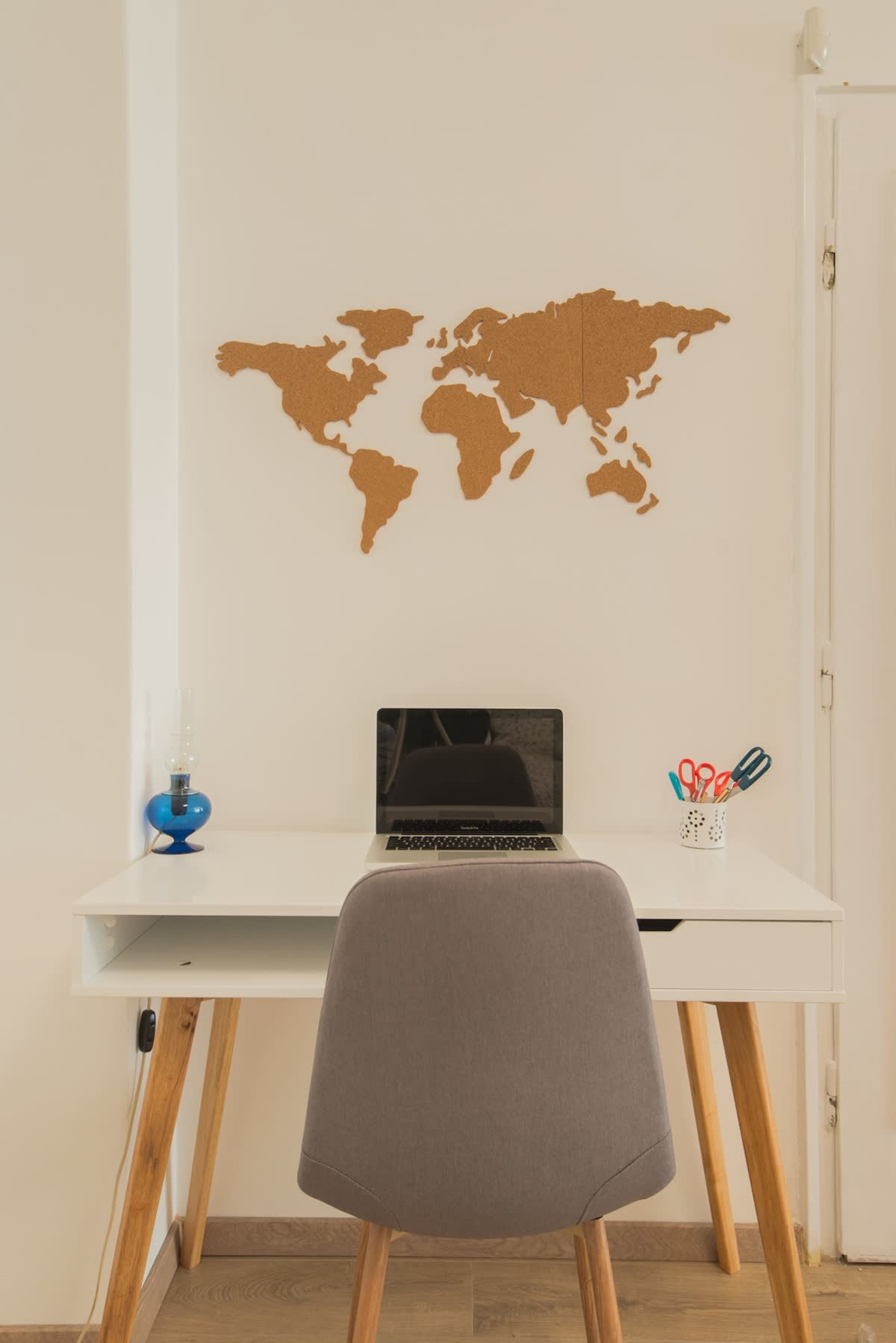 Scoutaround White Logo