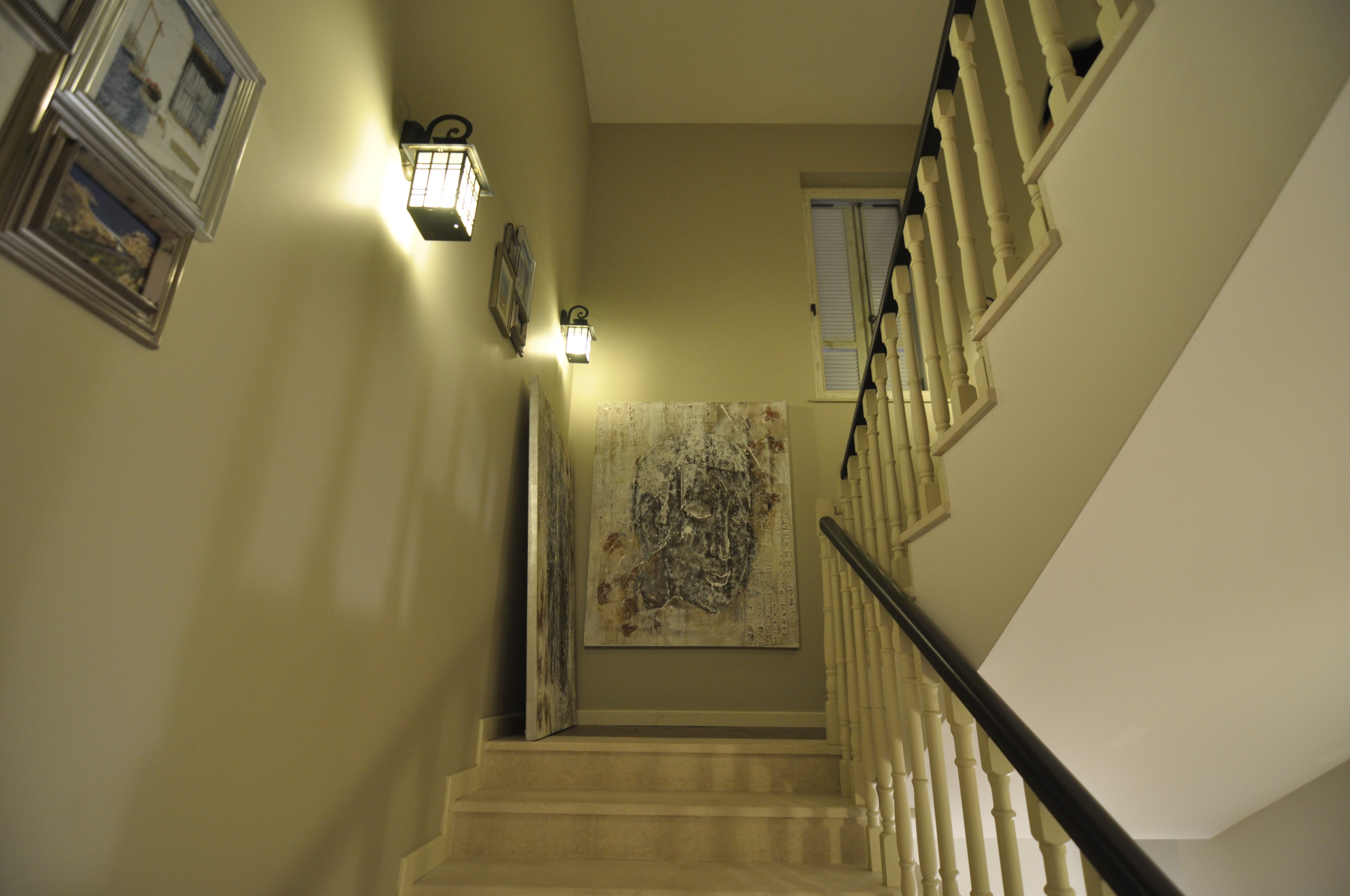 Scoutaround White Logo