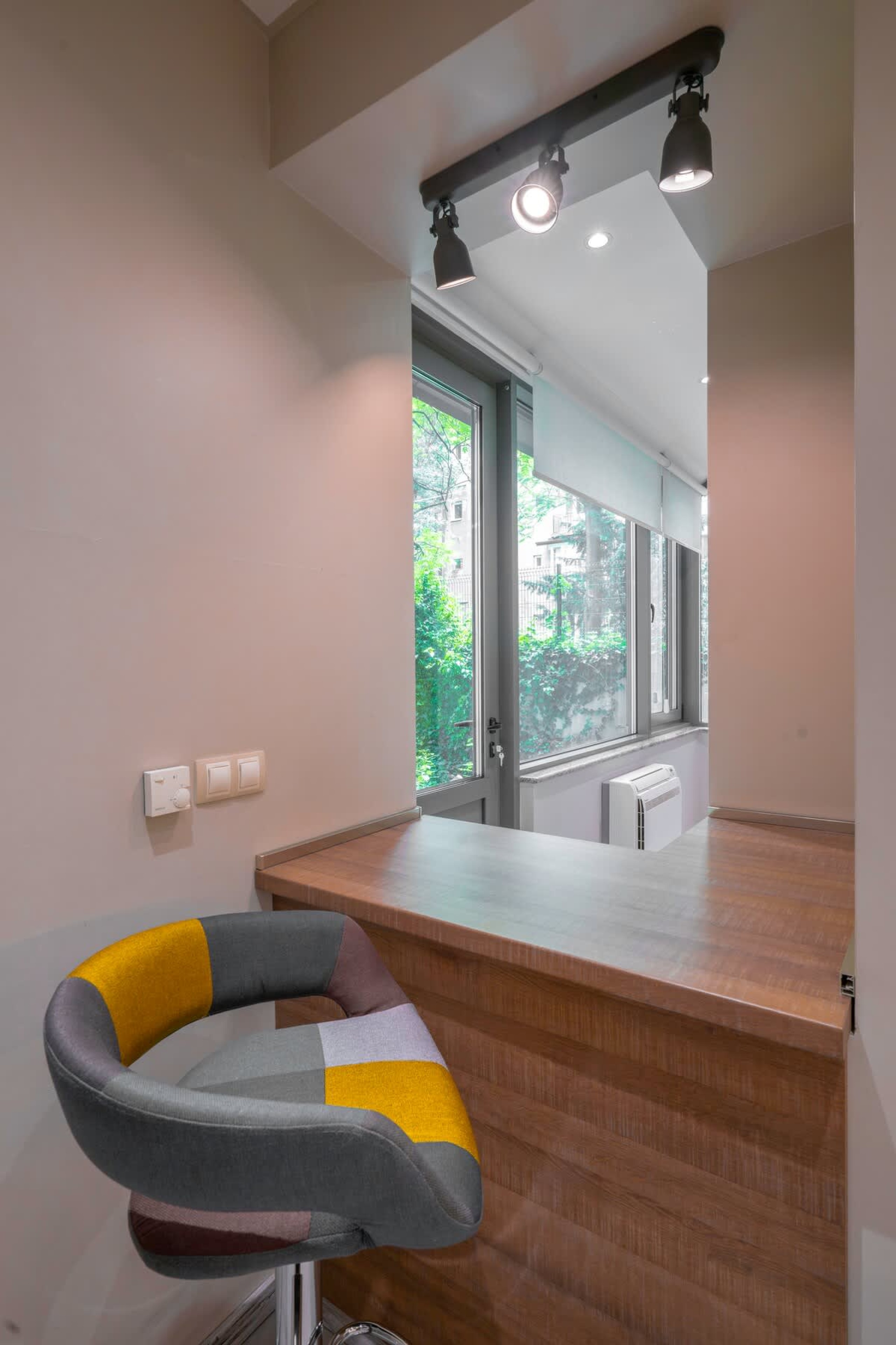 Scoutaround White Logo