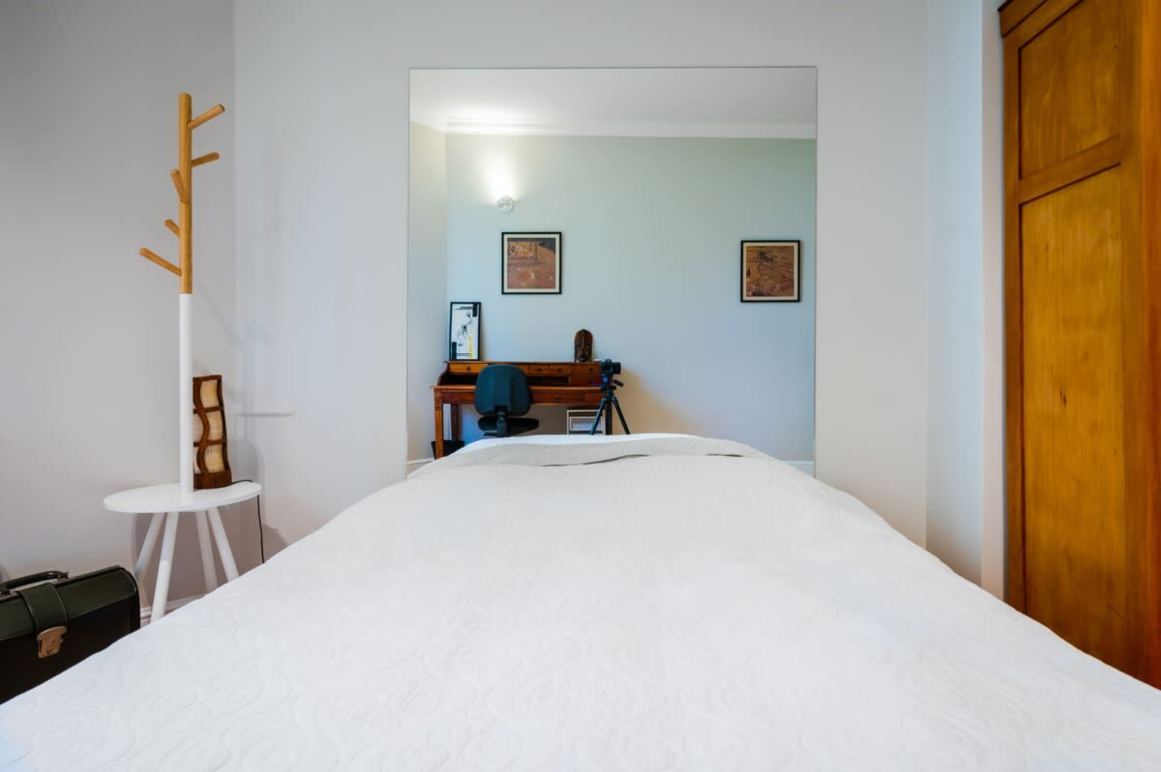 Scoutaround White Logo