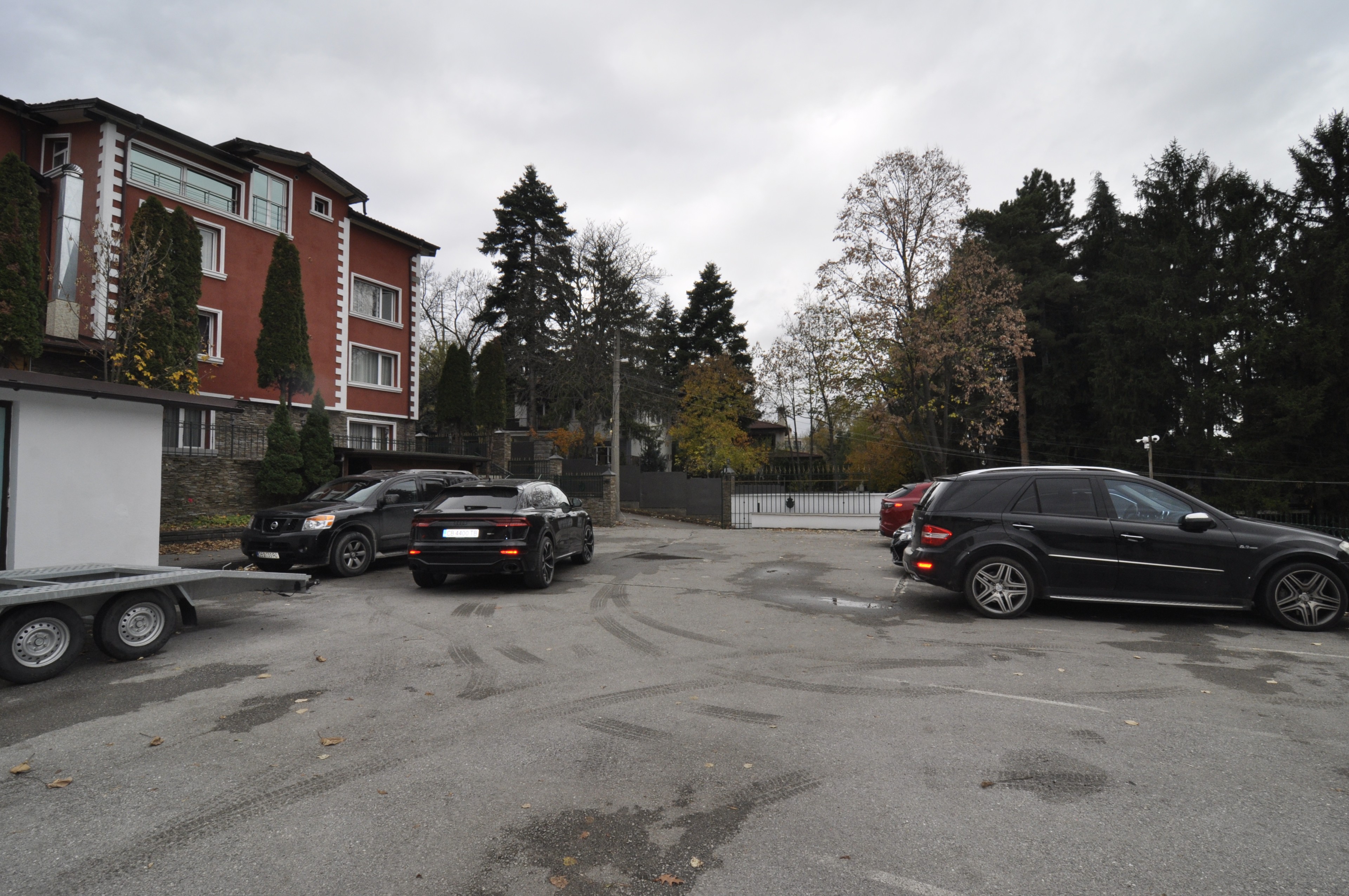 Scoutaround White Logo