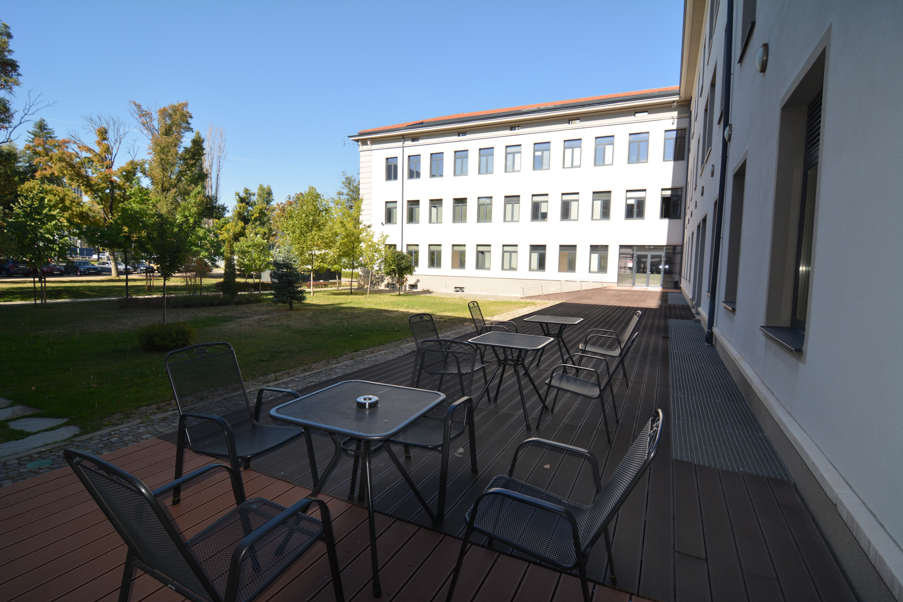 Scoutaround White Logo