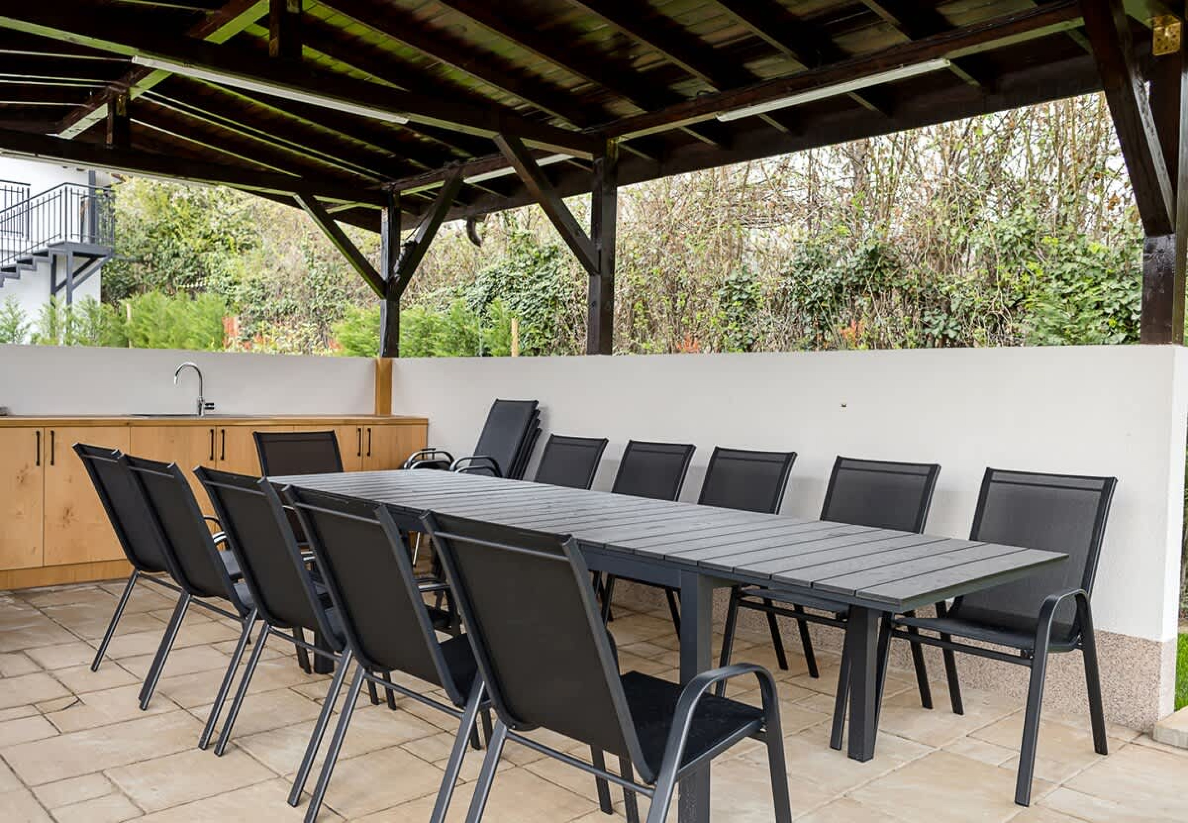 Scoutaround White Logo